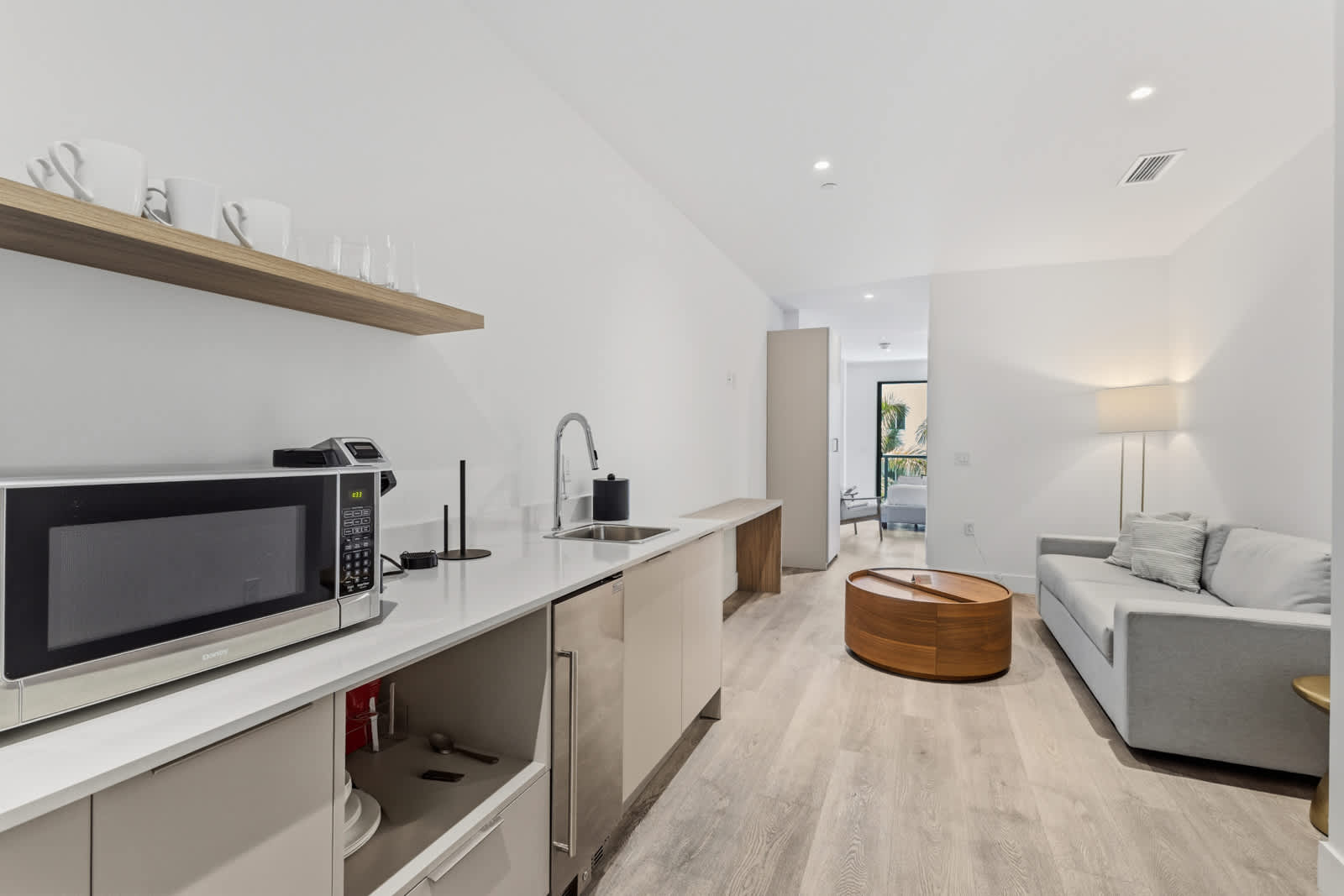 Brickell Studio Escape - Pool & Gym Access