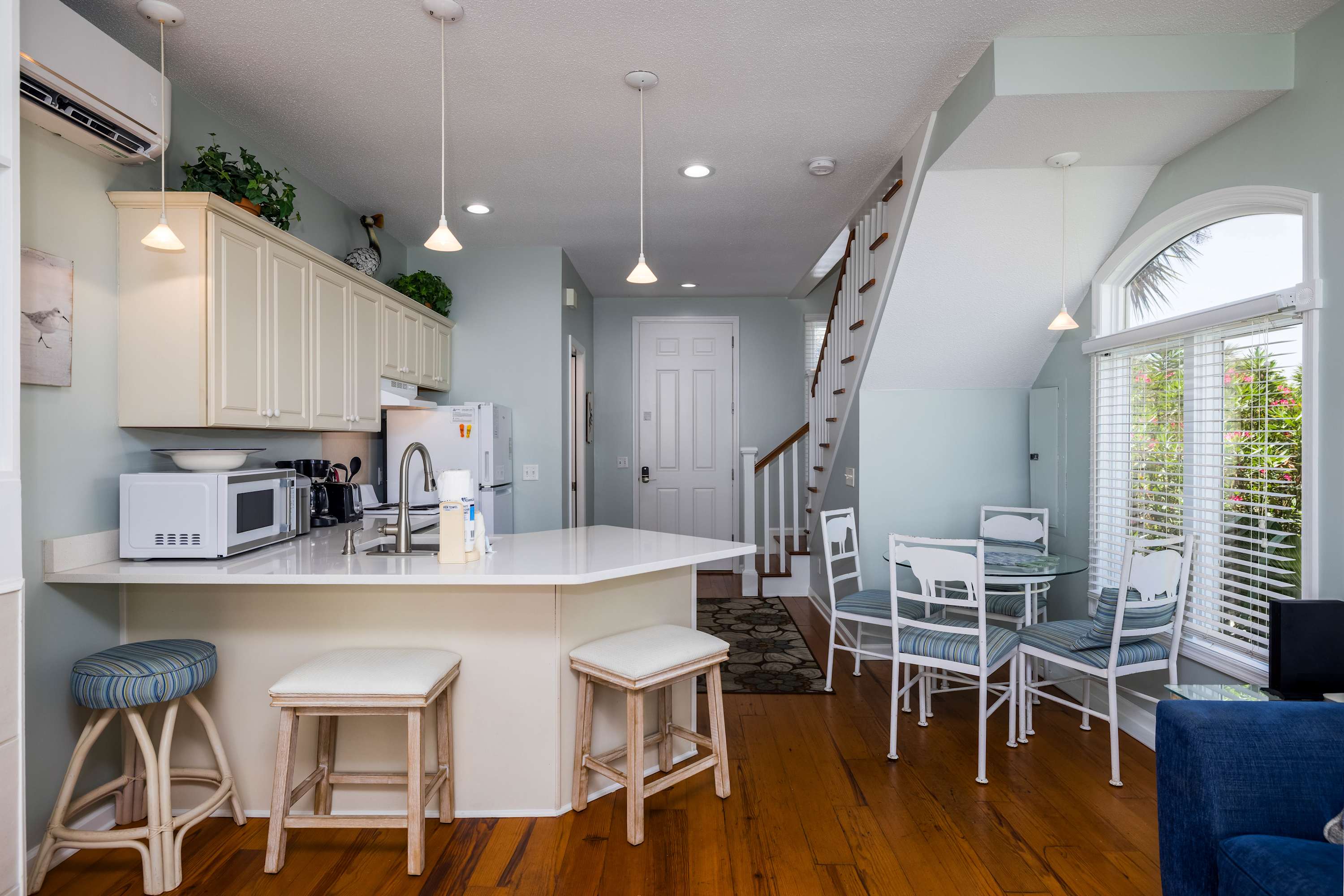 709 Ocean Cottage | Photo 8