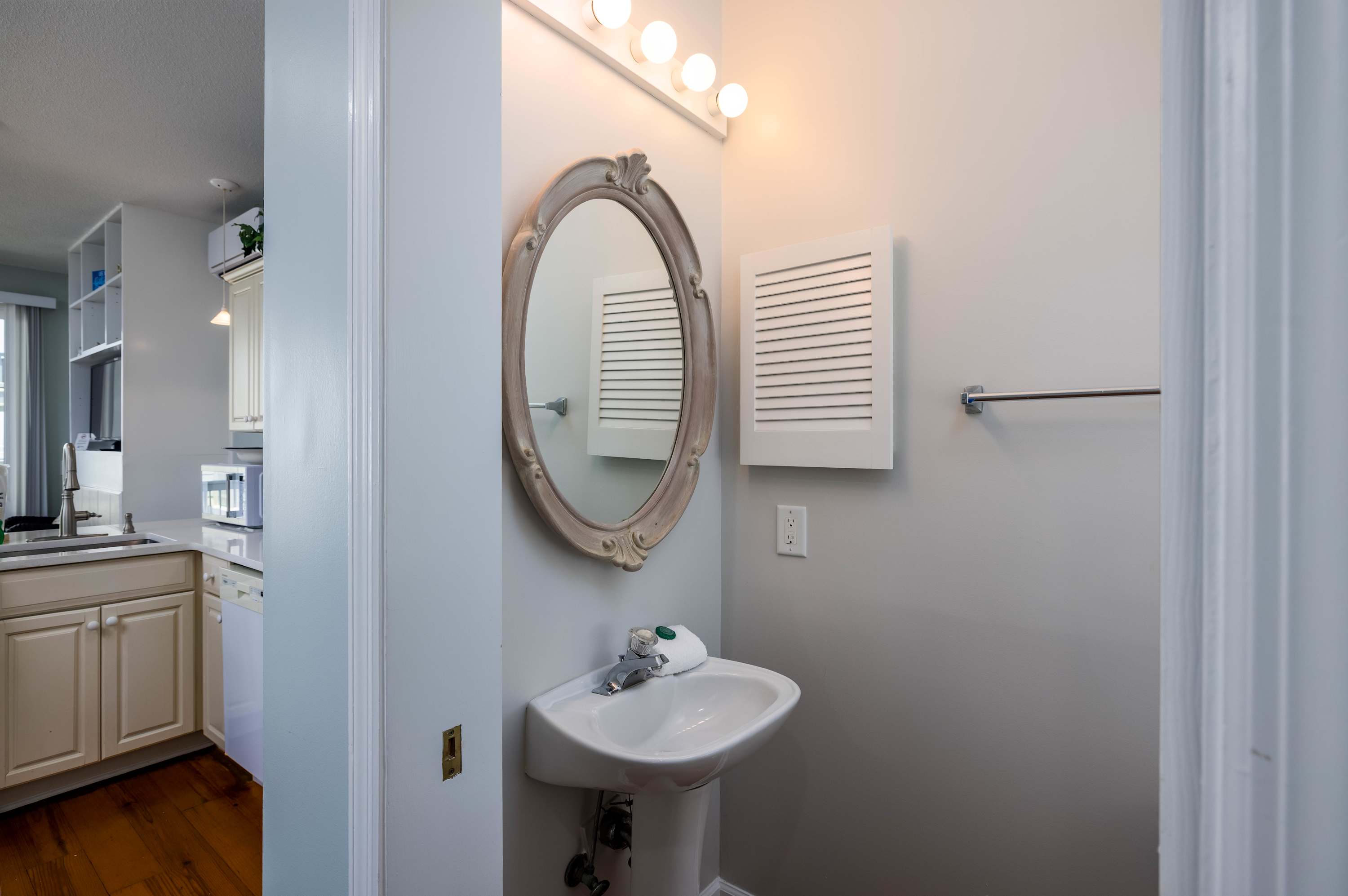 709 Ocean Cottage | Photo 10