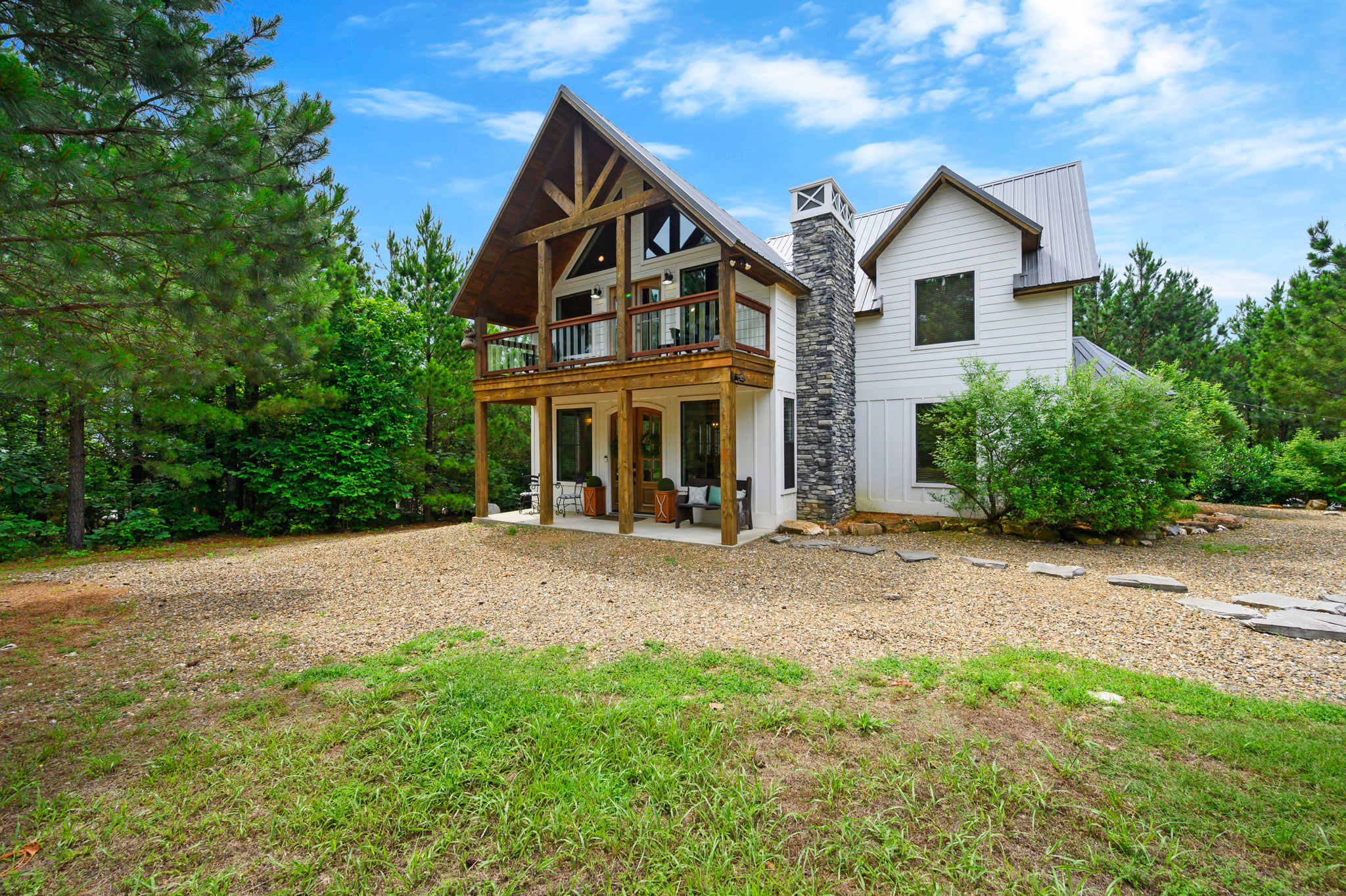 Sugarberry Farm | Farmhouse | hot tub | extra beds | Photo 1