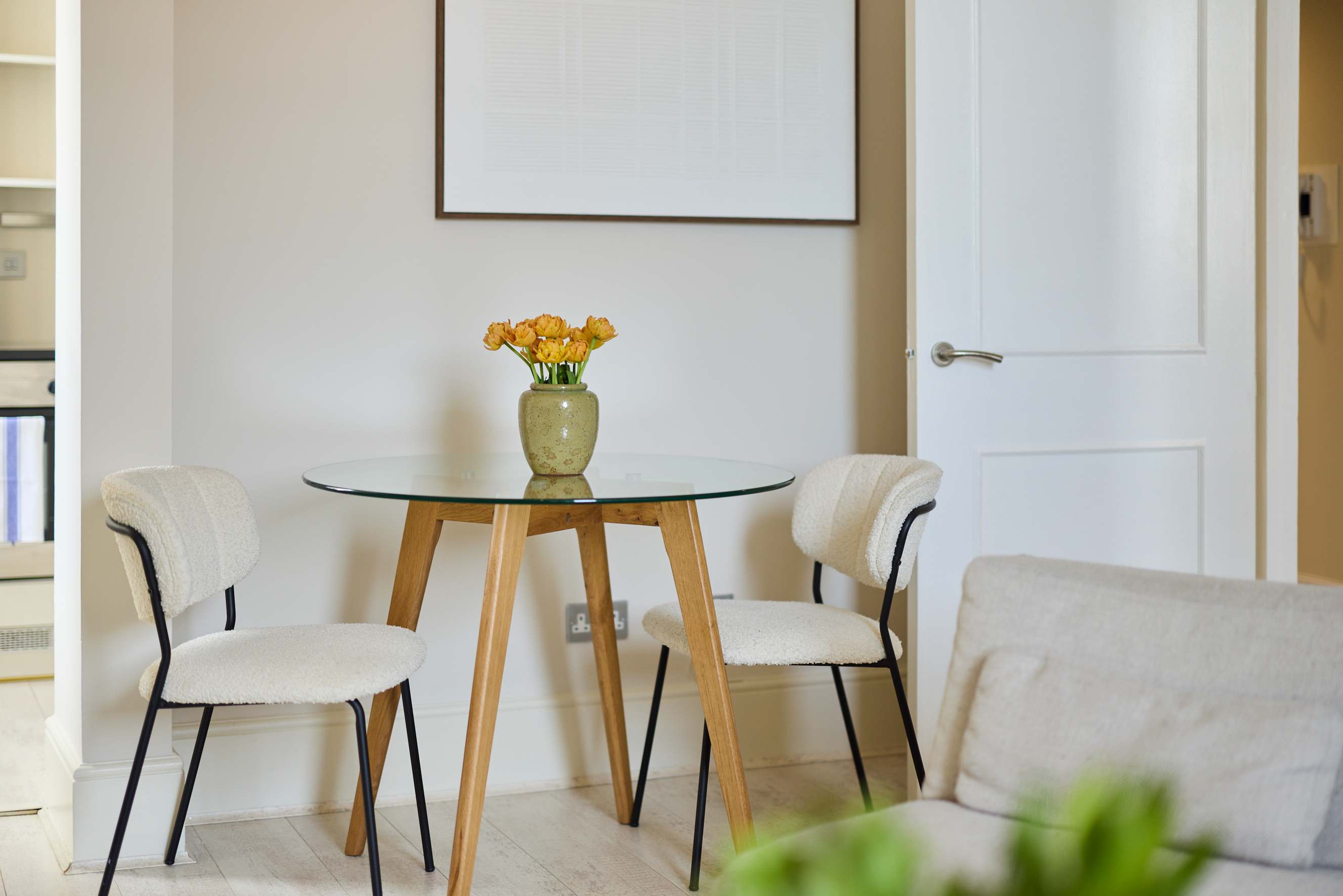 Olive Velvet & Marble - South Kensington in Queensberry Place 18 SW7 2EB - Property image 11 - VivreStays