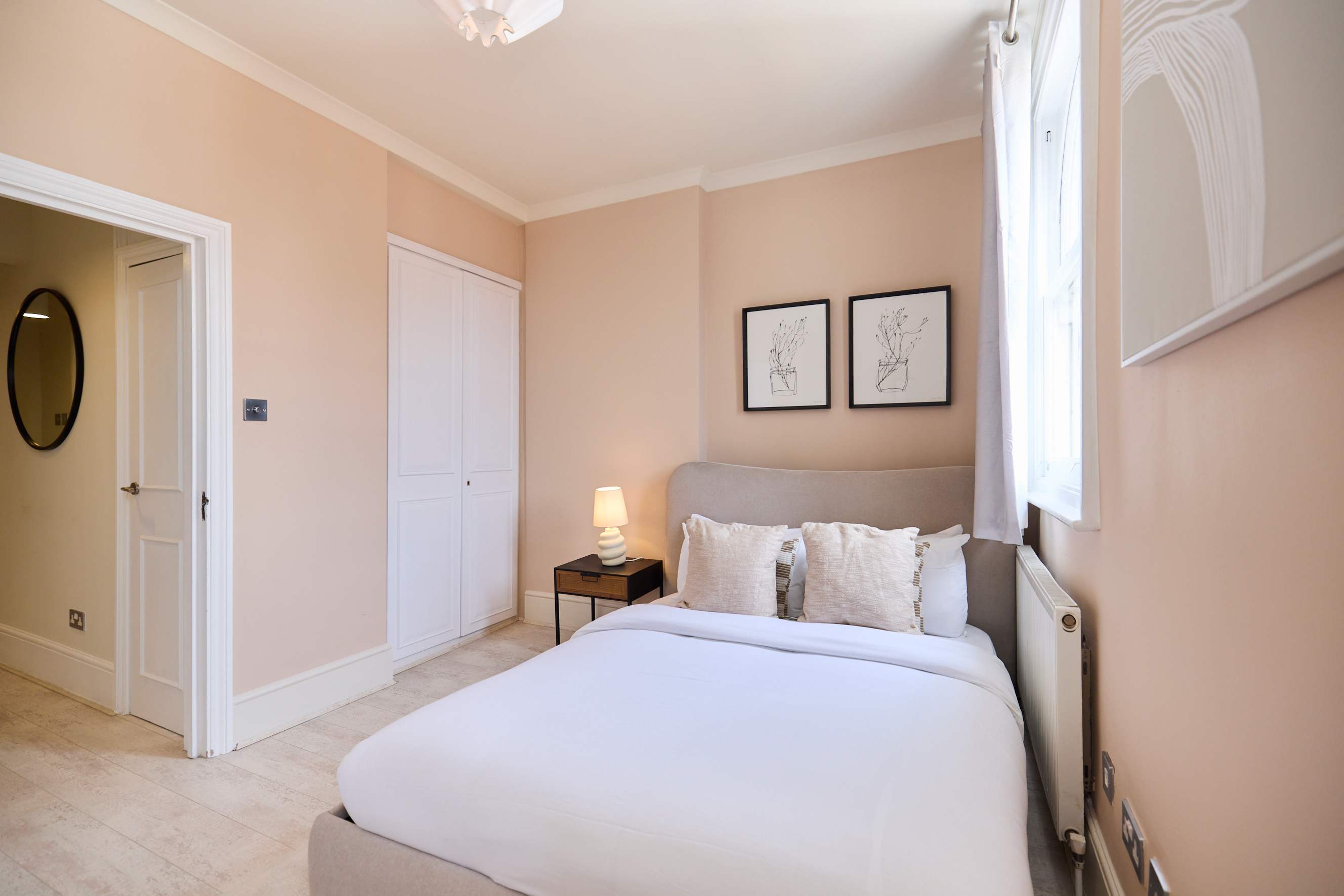 Olive Velvet & Marble - South Kensington in Queensberry Place 18 SW7 2EB - Property image 12 - VivreStays