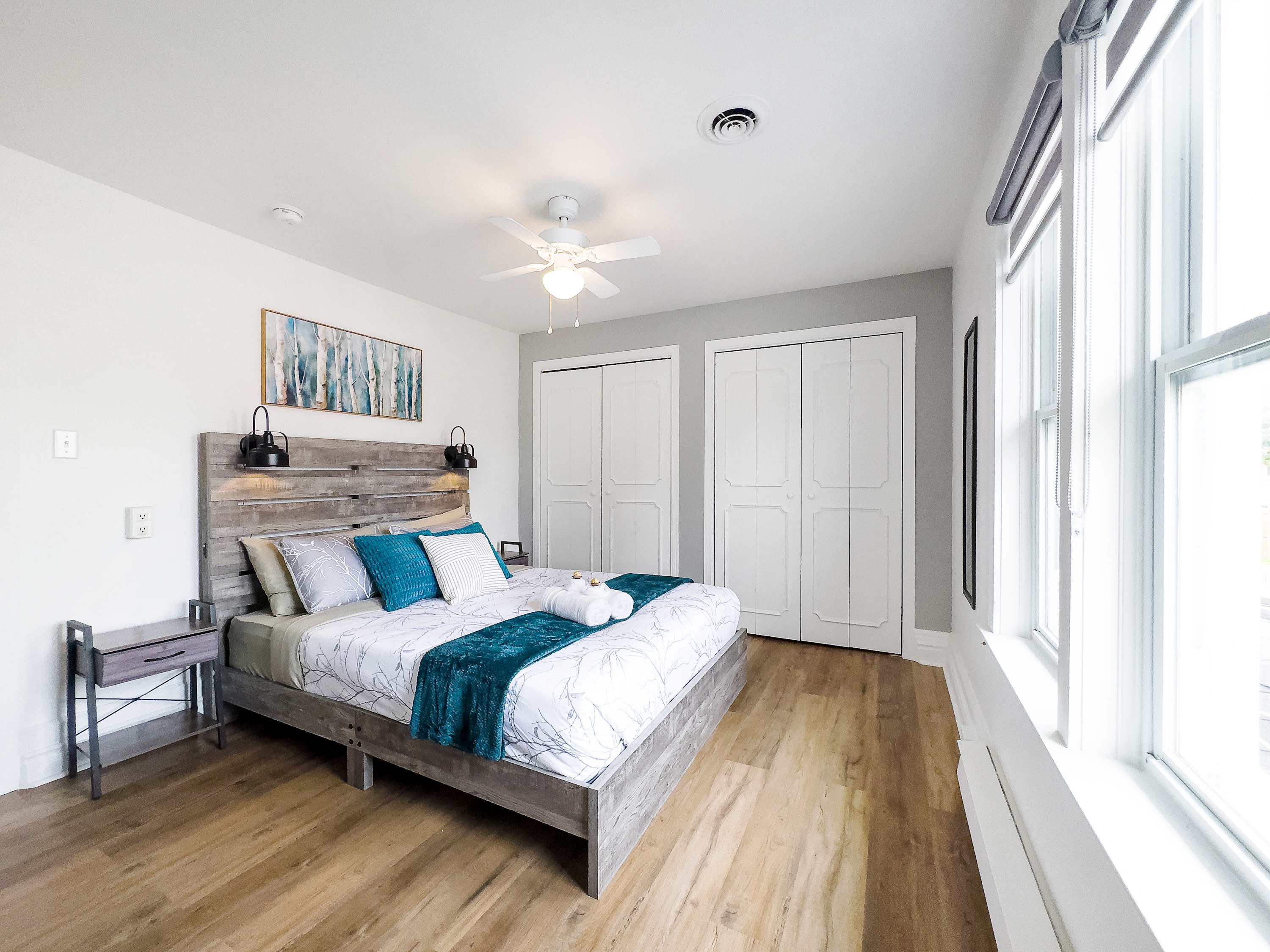 Queen Size Bedroom