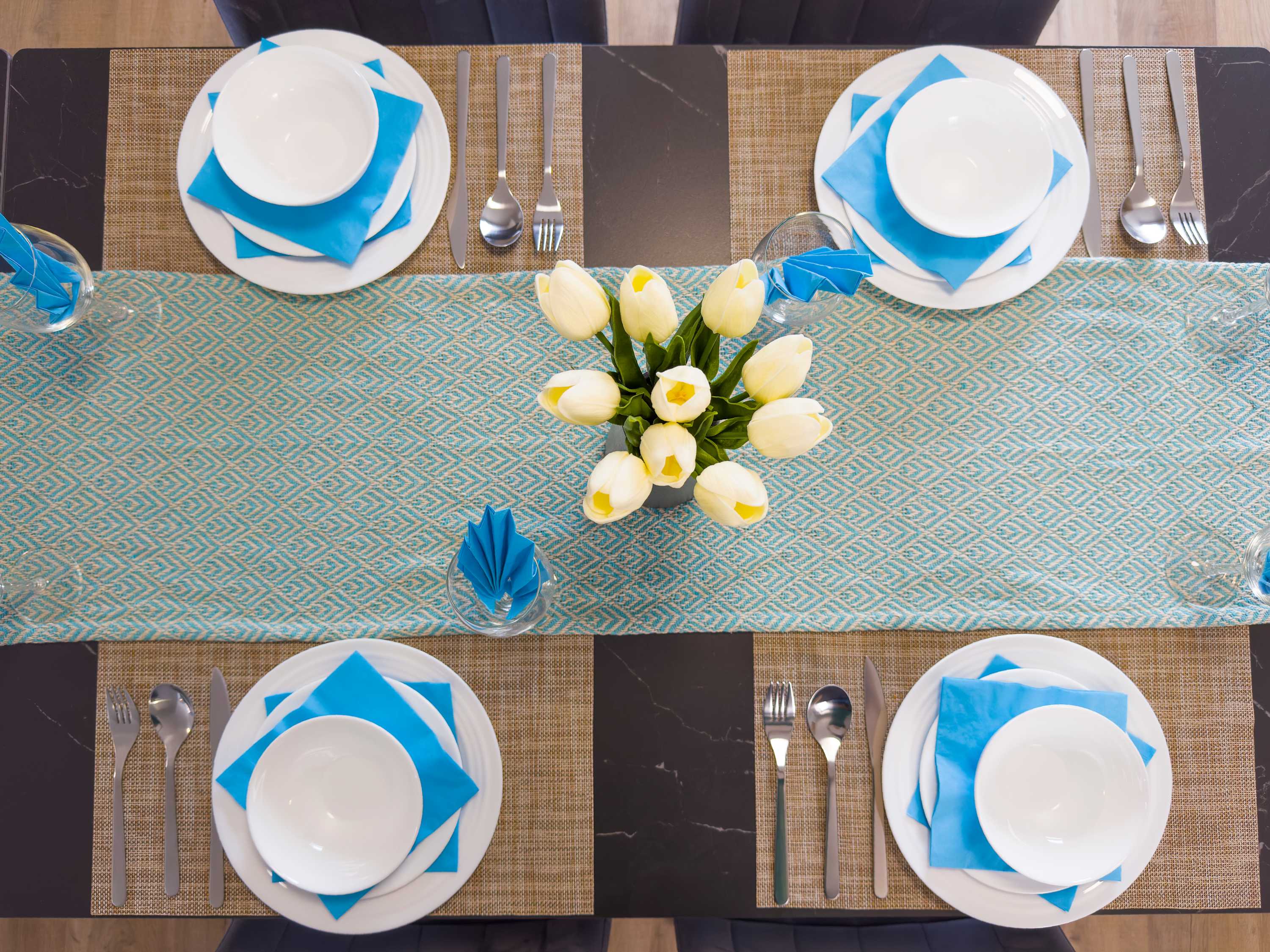 Full Dining Set