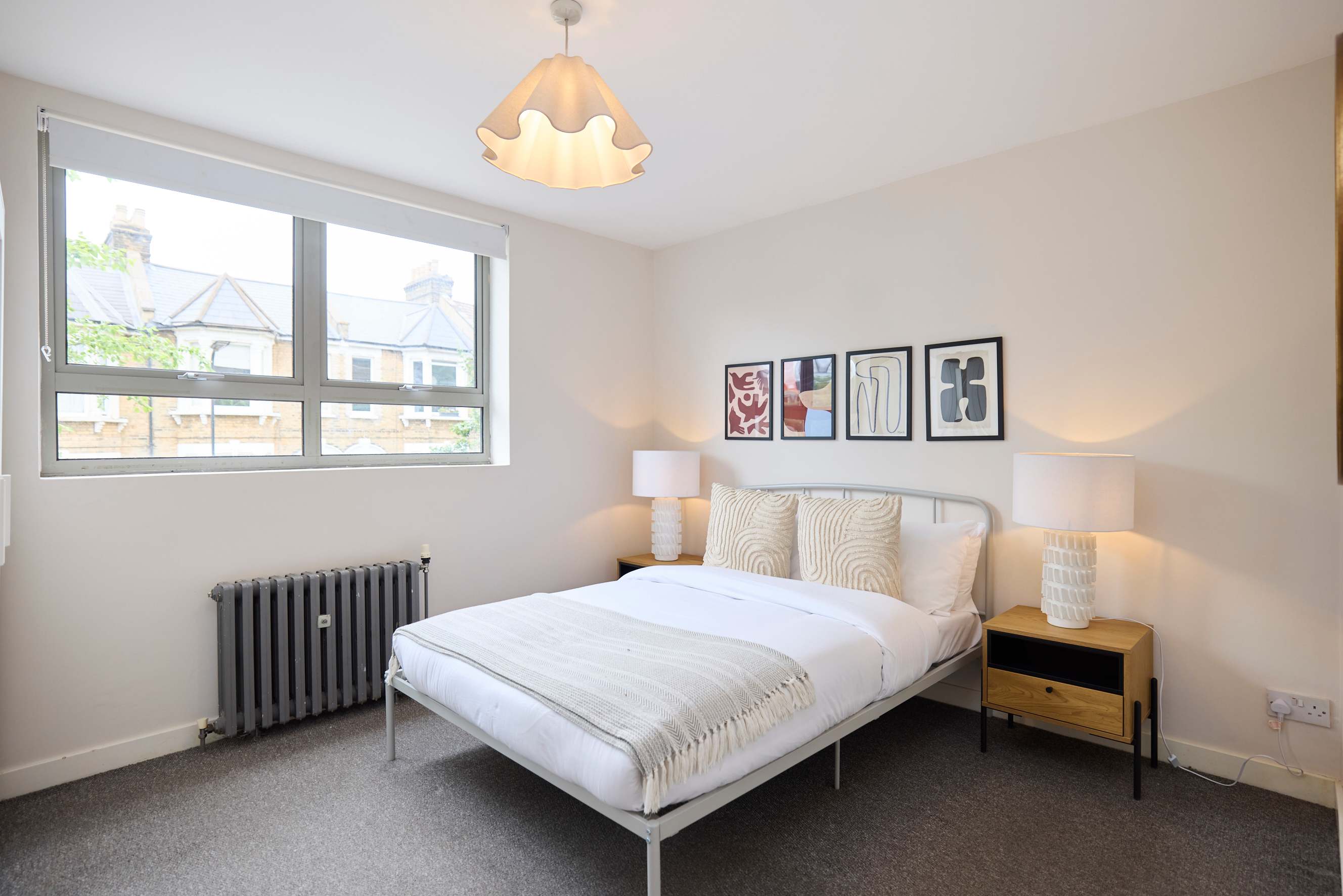 View Stoke Newington Olive Velvet Three-Bed in Pellerin Road 35 N16 8AY Stoke Newington Olive Velvet Three-Bed in Pellerin Road 35 N16 8AY - Property image 10 - VivreStays