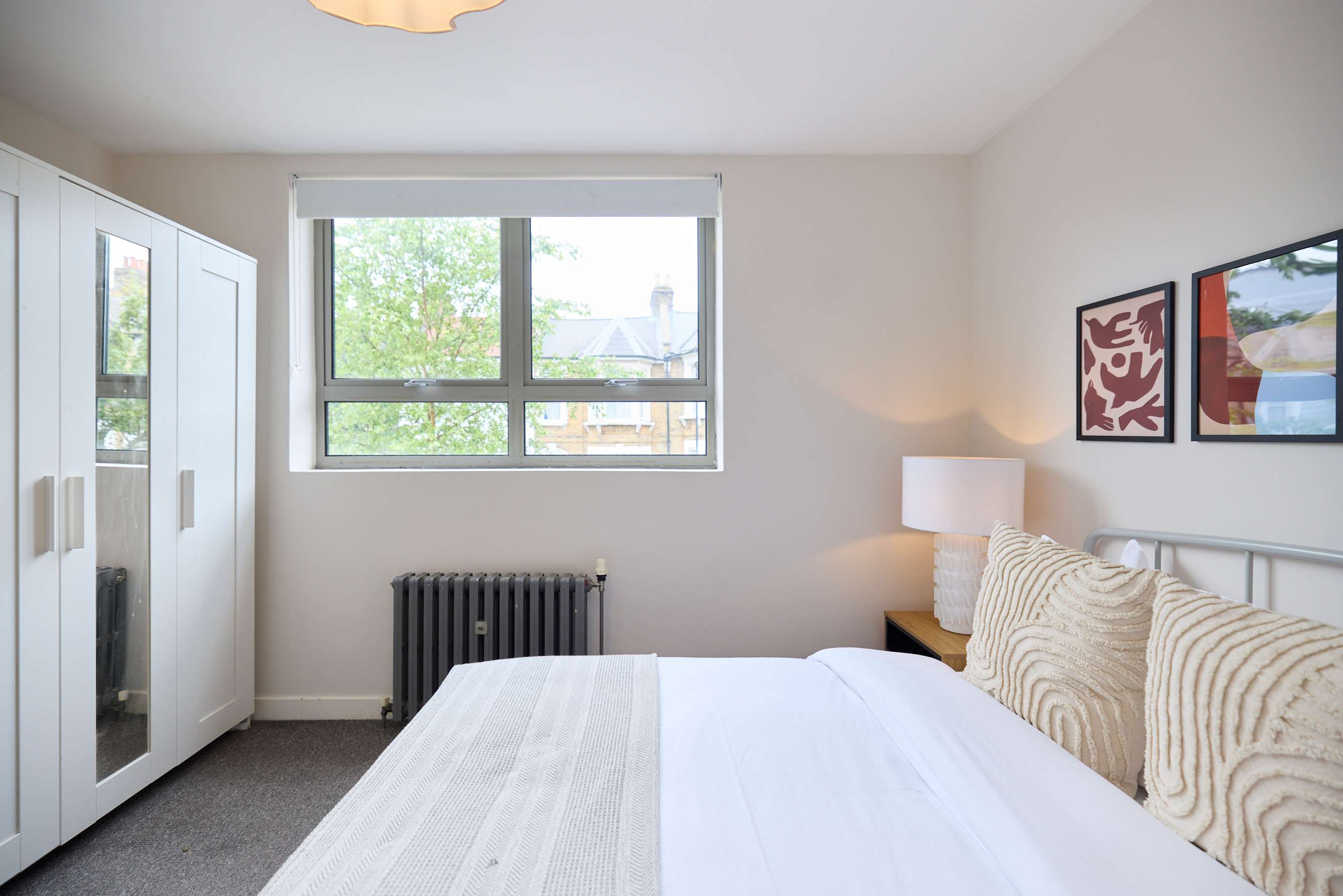 View Stoke Newington Olive Velvet Three-Bed in Pellerin Road 35 N16 8AY Stoke Newington Olive Velvet Three-Bed in Pellerin Road 35 N16 8AY - Property image 12 - VivreStays