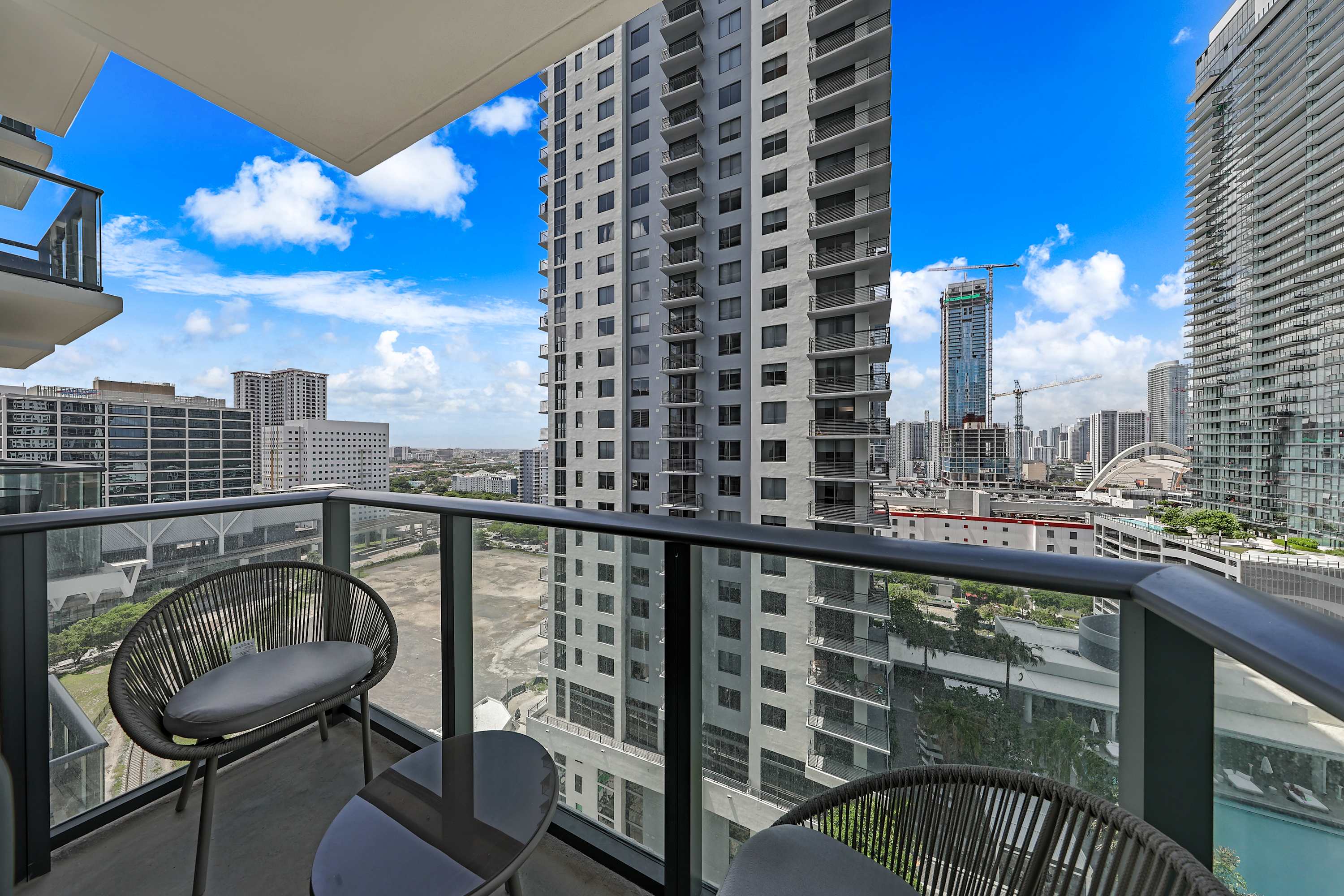 1BR | Walk to FIFA Fan Fest | Rooftop Pool