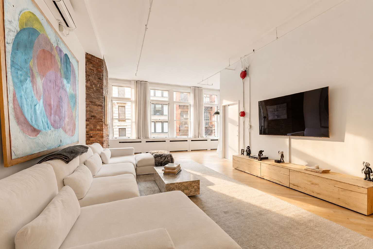 Union Penthouse photo #1 by Haus