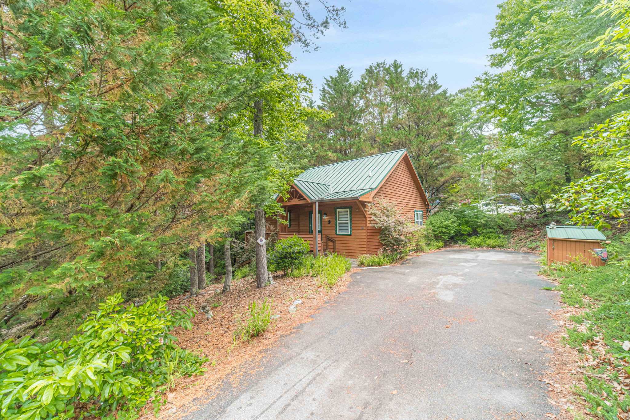 Heart of Helen Cabin