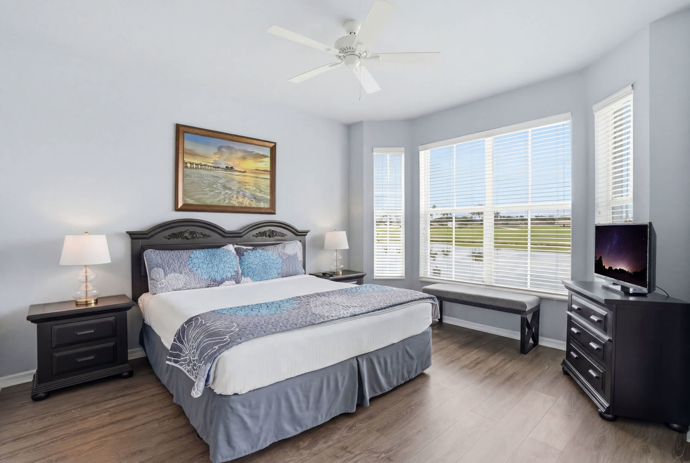 914 First Floor Golf and Lake View Sleeps 6 | Photo 3