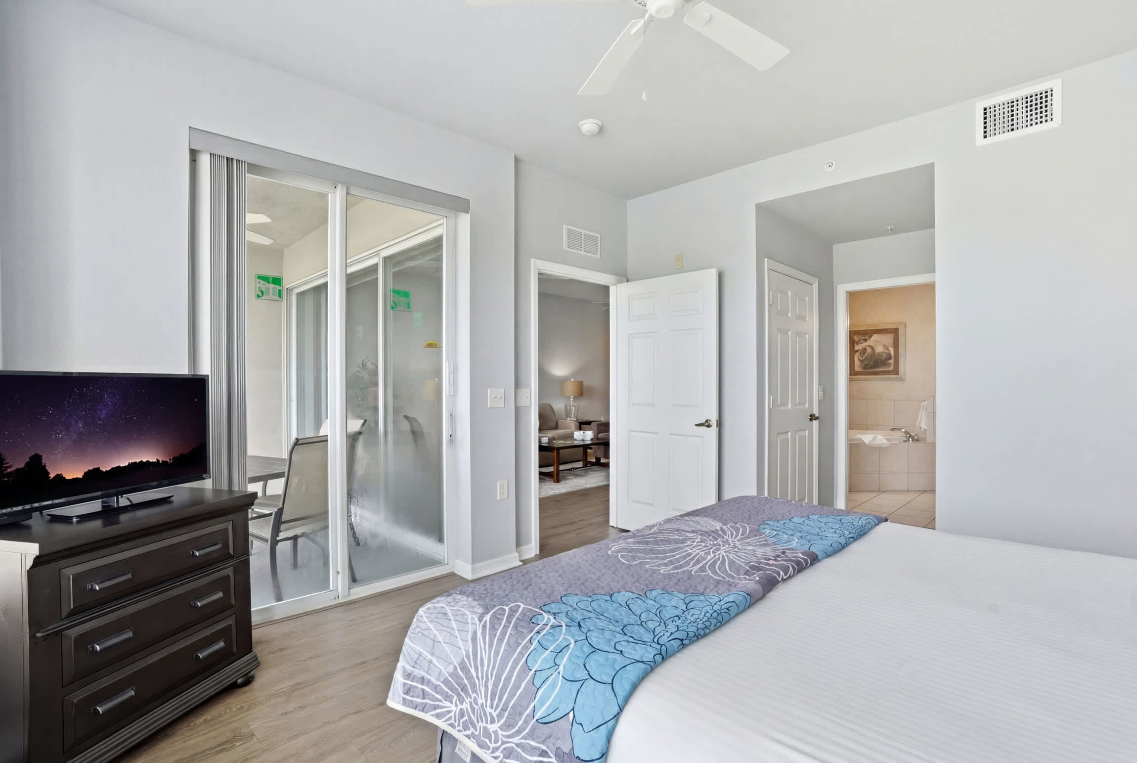 914 First Floor Golf and Lake View Sleeps 6 | Photo 23
