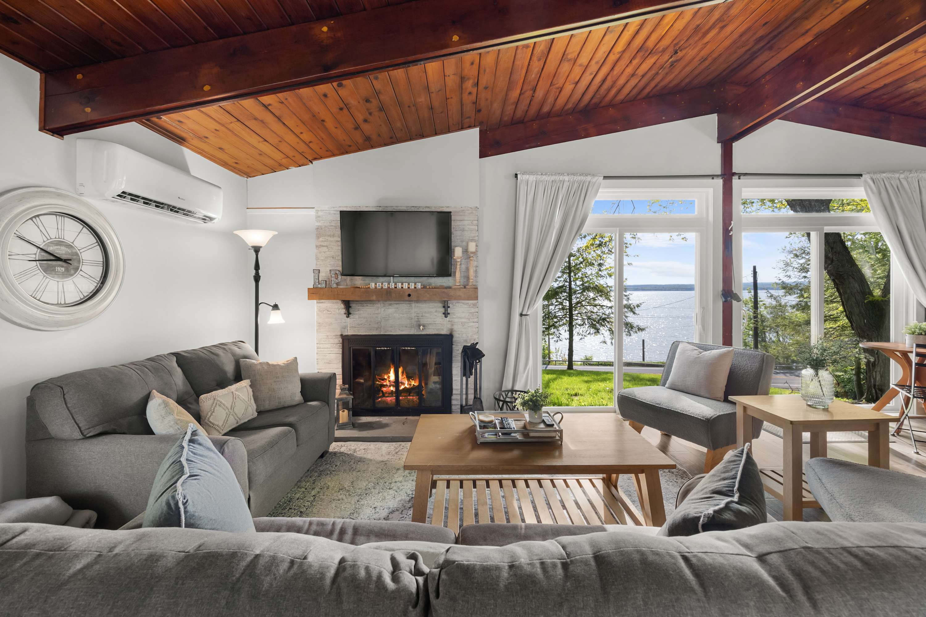 Cozy Lakeside Cottage w/ Dock, Kayaks, & Fire Pit