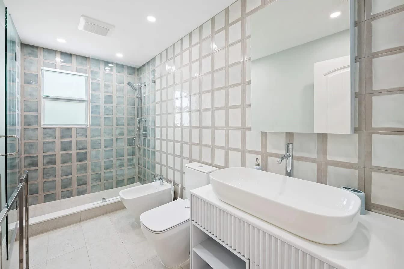 Private Heated Pool Retreat for 6