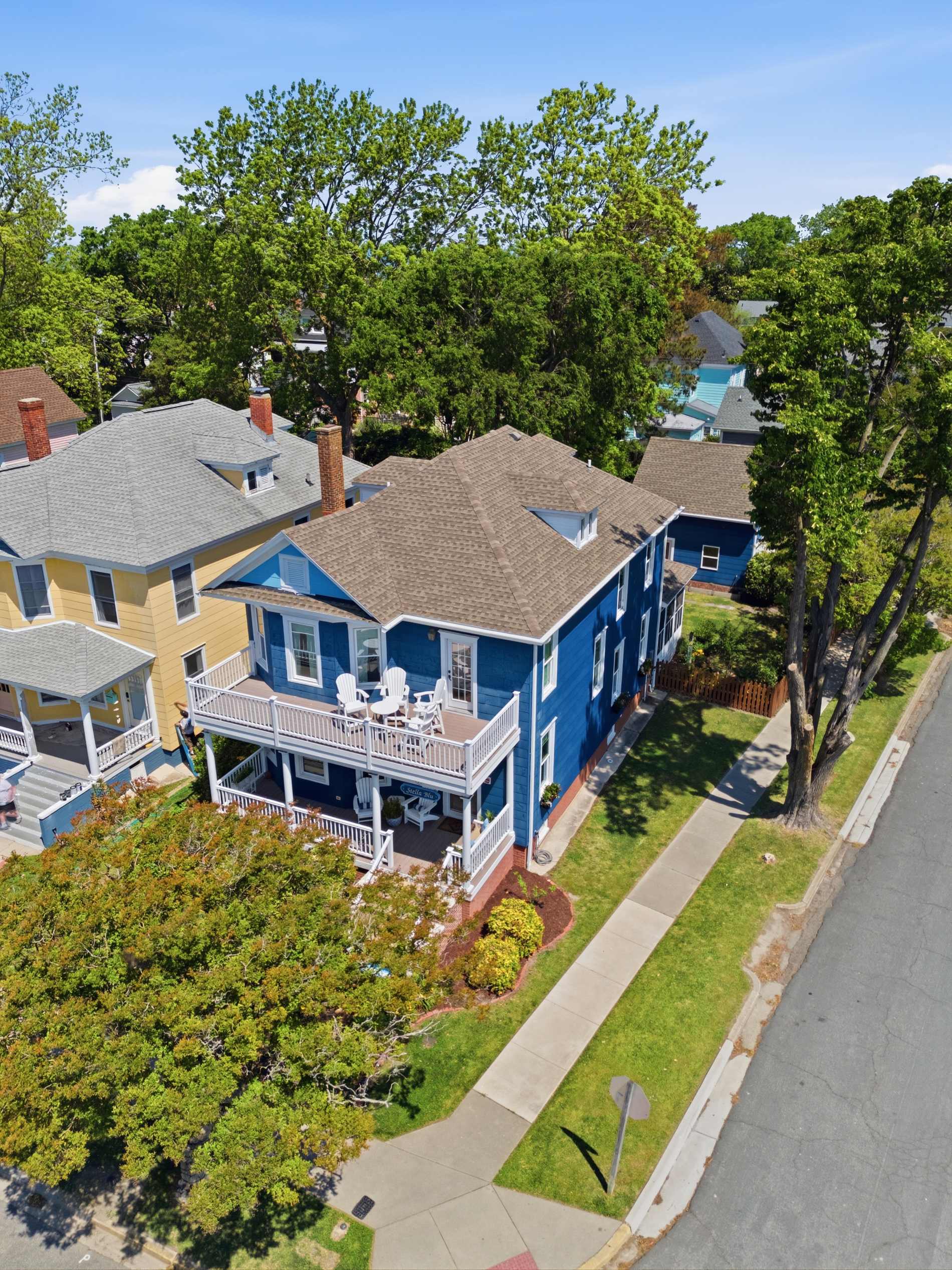 Stella Blu - Chesapeake Properties