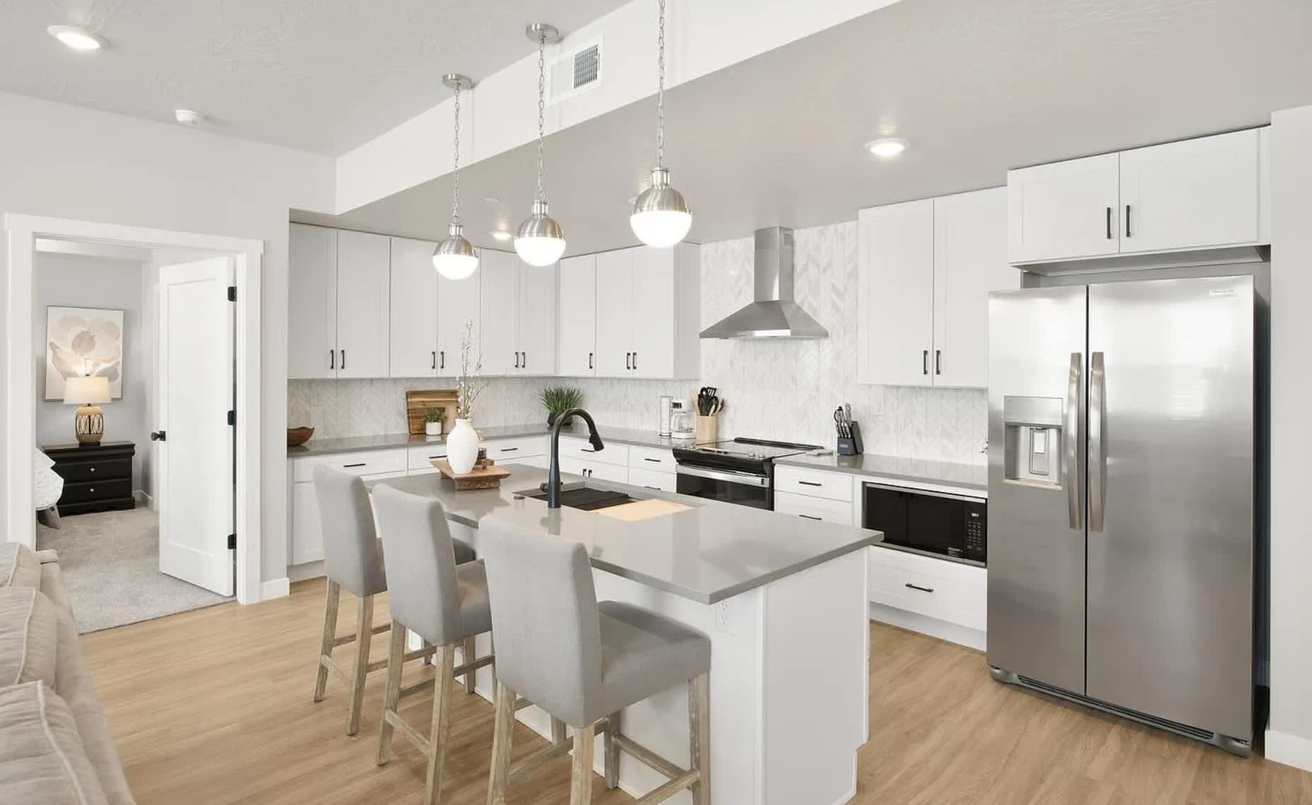Terra Poolside Suite | ADA Accessible + Private Hot Tub