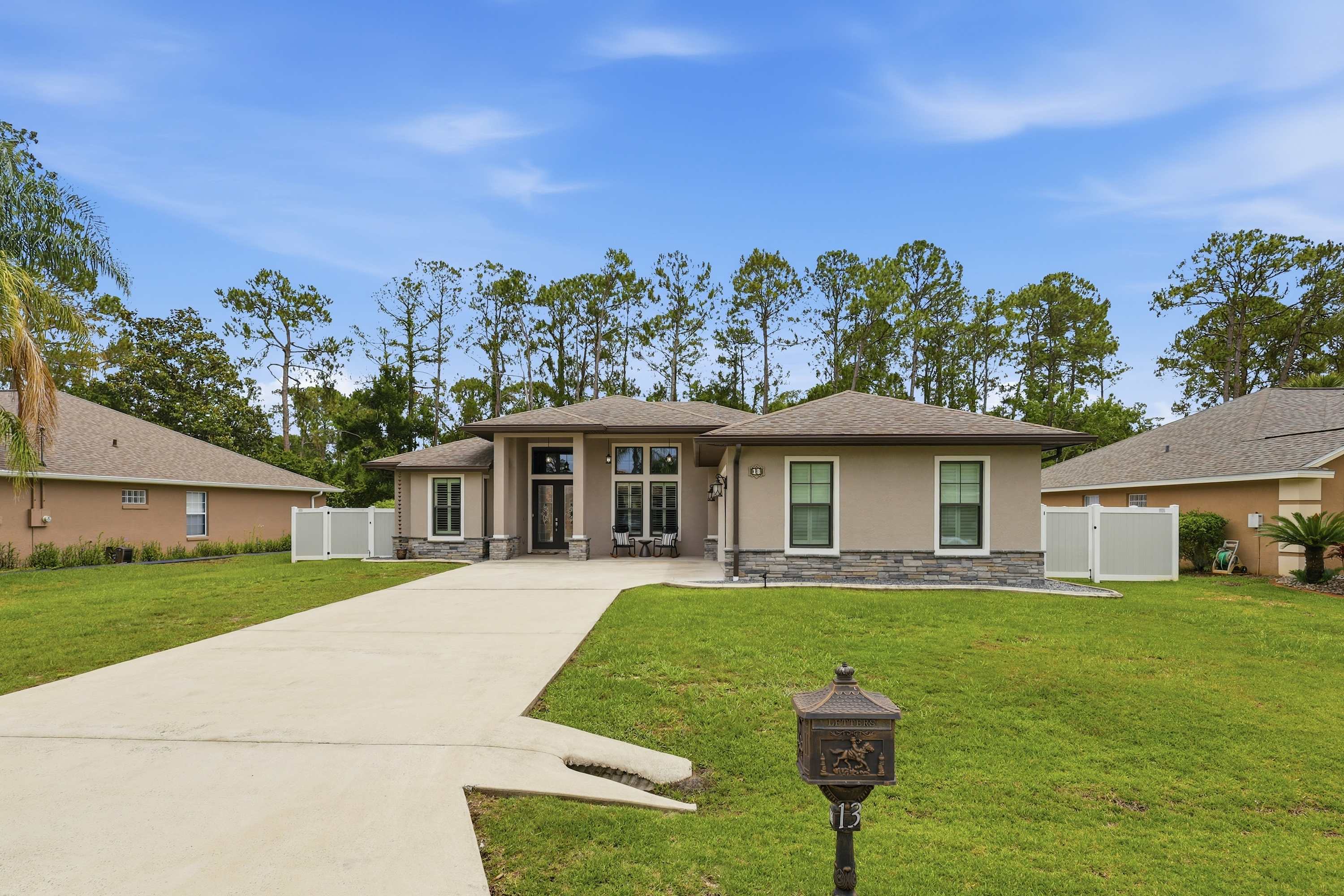 Modern 3BR Retreat opt Heated Pool & Large Game Room