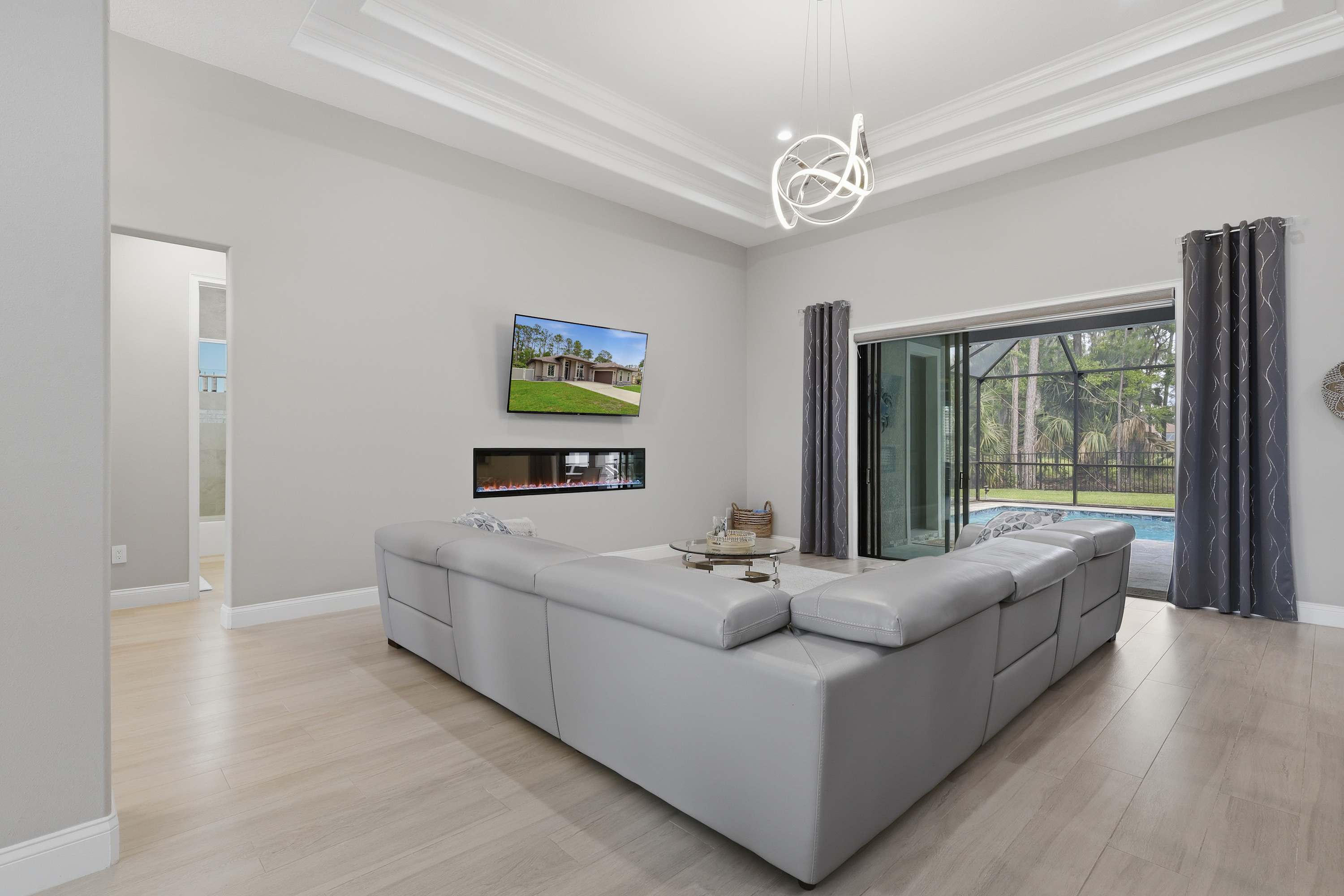 Modern 3BR Retreat opt Heated Pool & Large Game Room 6