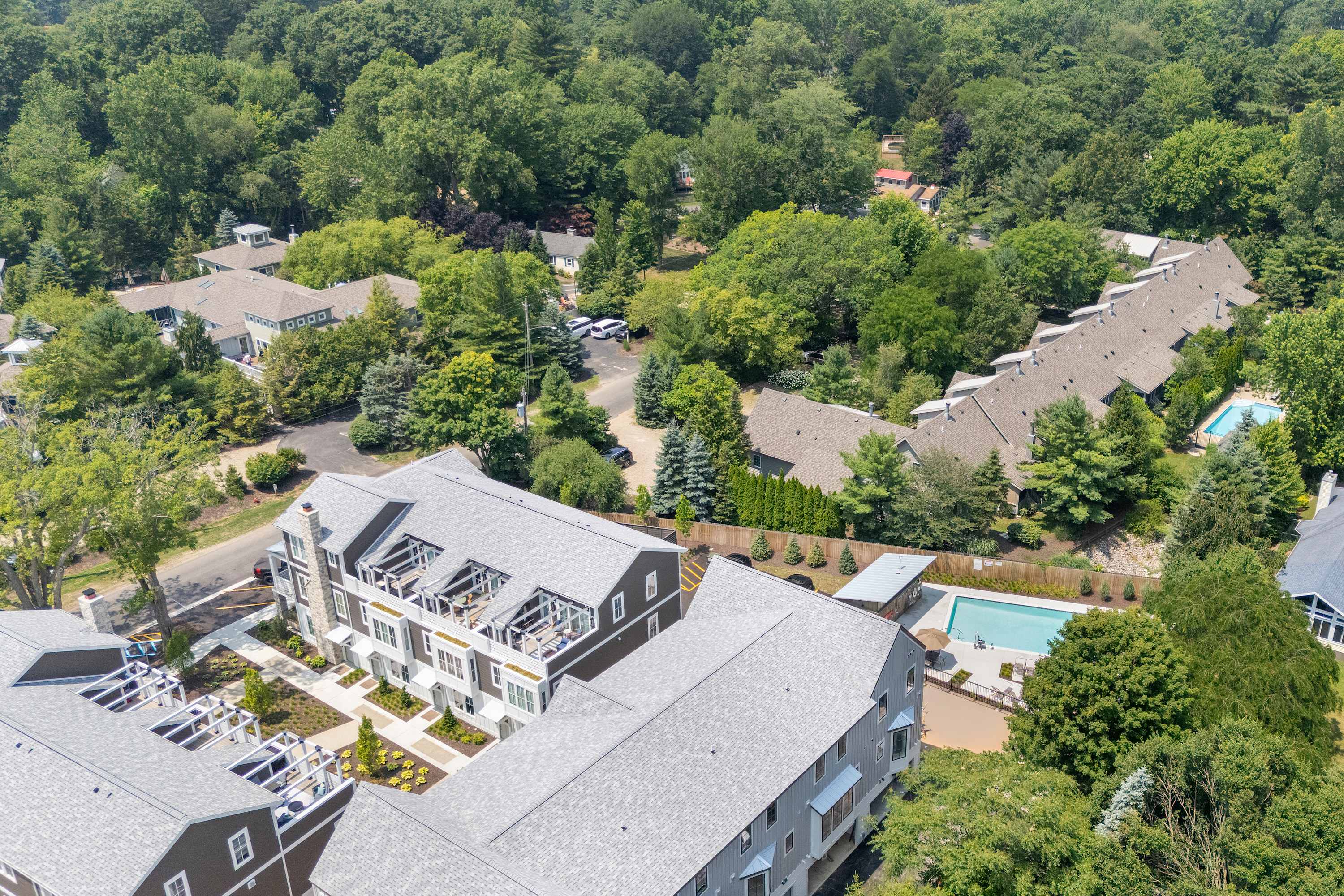 Bird’s-eye view of Shorehouse Townhouse community.