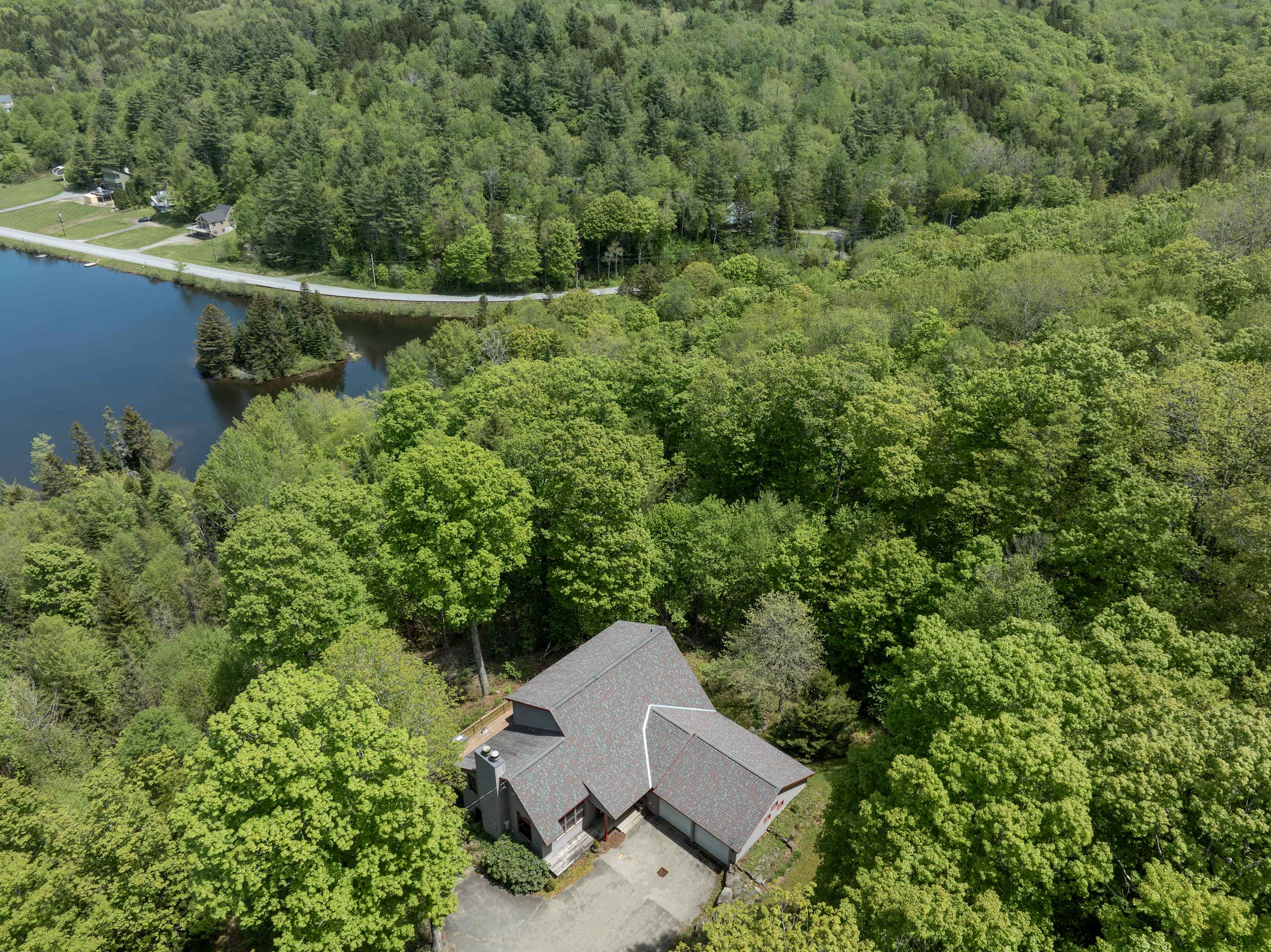 Spruce Lake Lodge Lake Access Close To Mt Snow | Photo 2