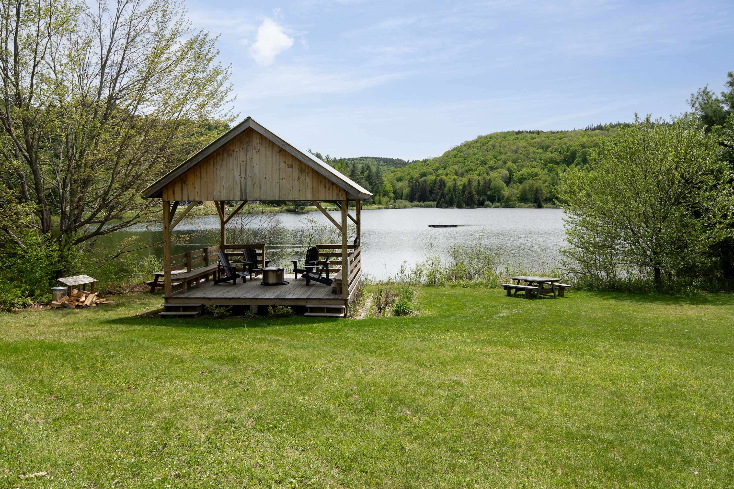 Spruce Lake Lodge Lake Access Close To Mt Snow | Photo 45