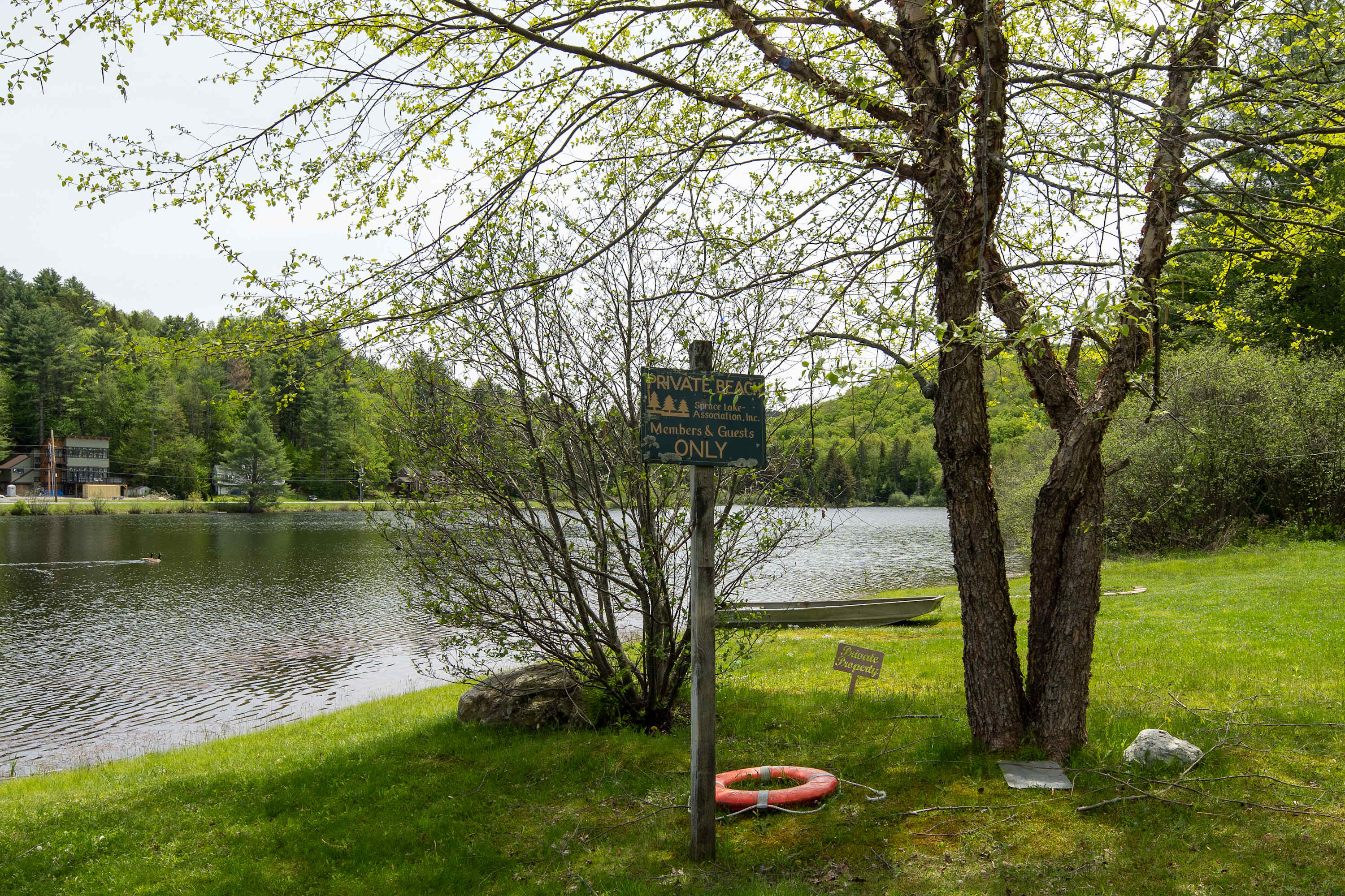 Spruce Lake Lodge Lake Access Close To Mt Snow | Photo 49
