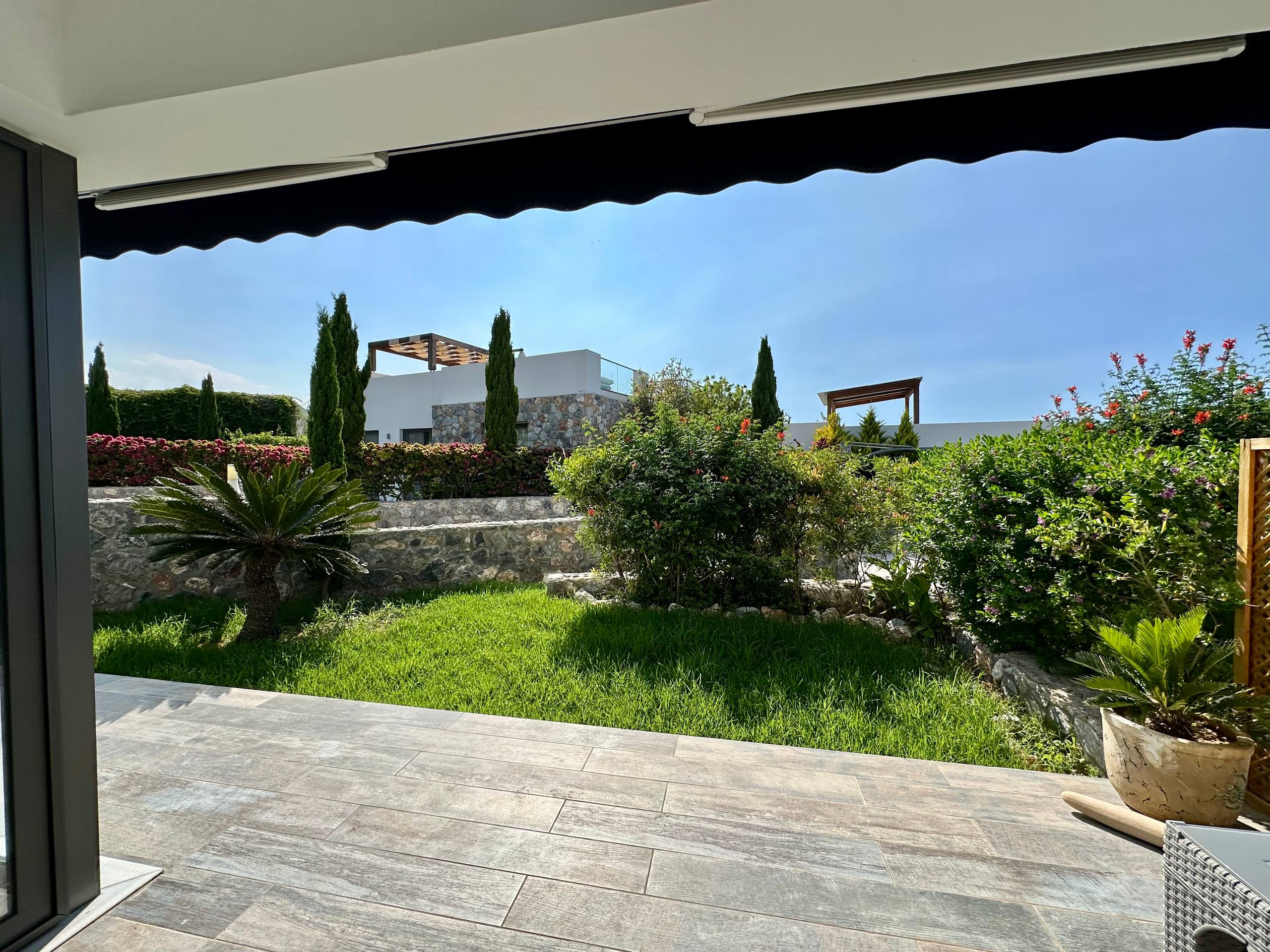 View 10