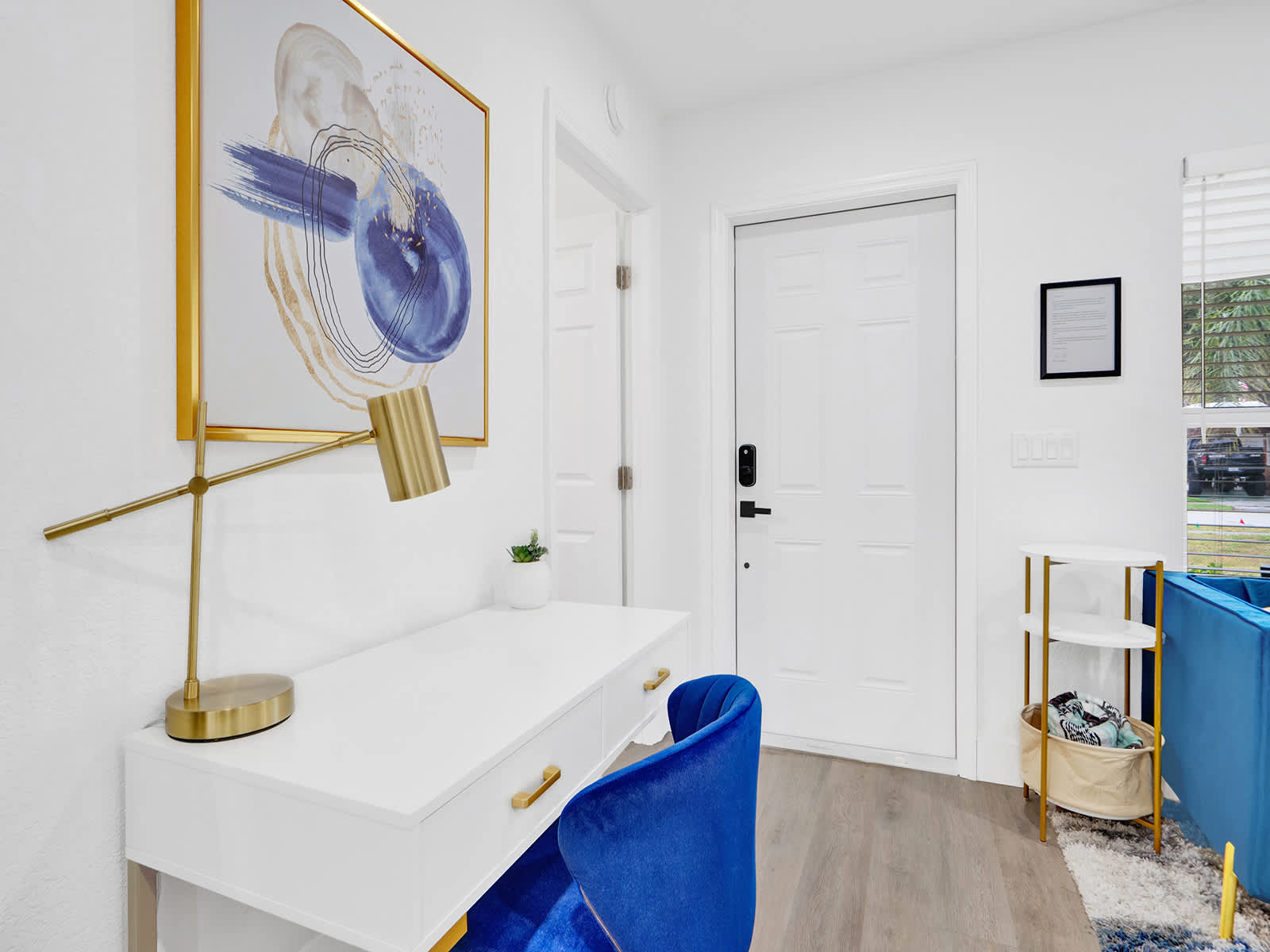 Cool Blue - Designer 2BR Retreat