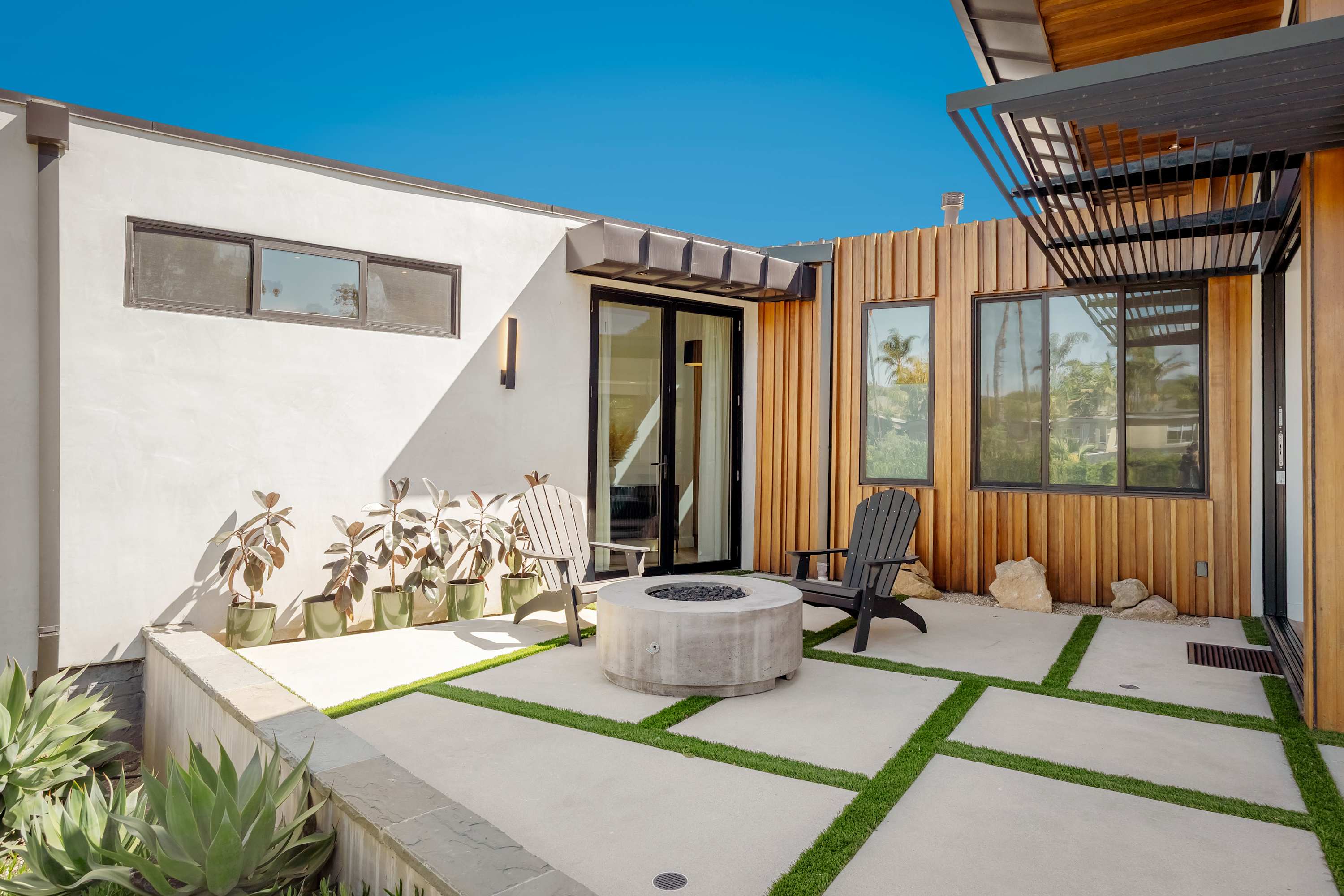 The Dume Estate by Stay Awhile Villas