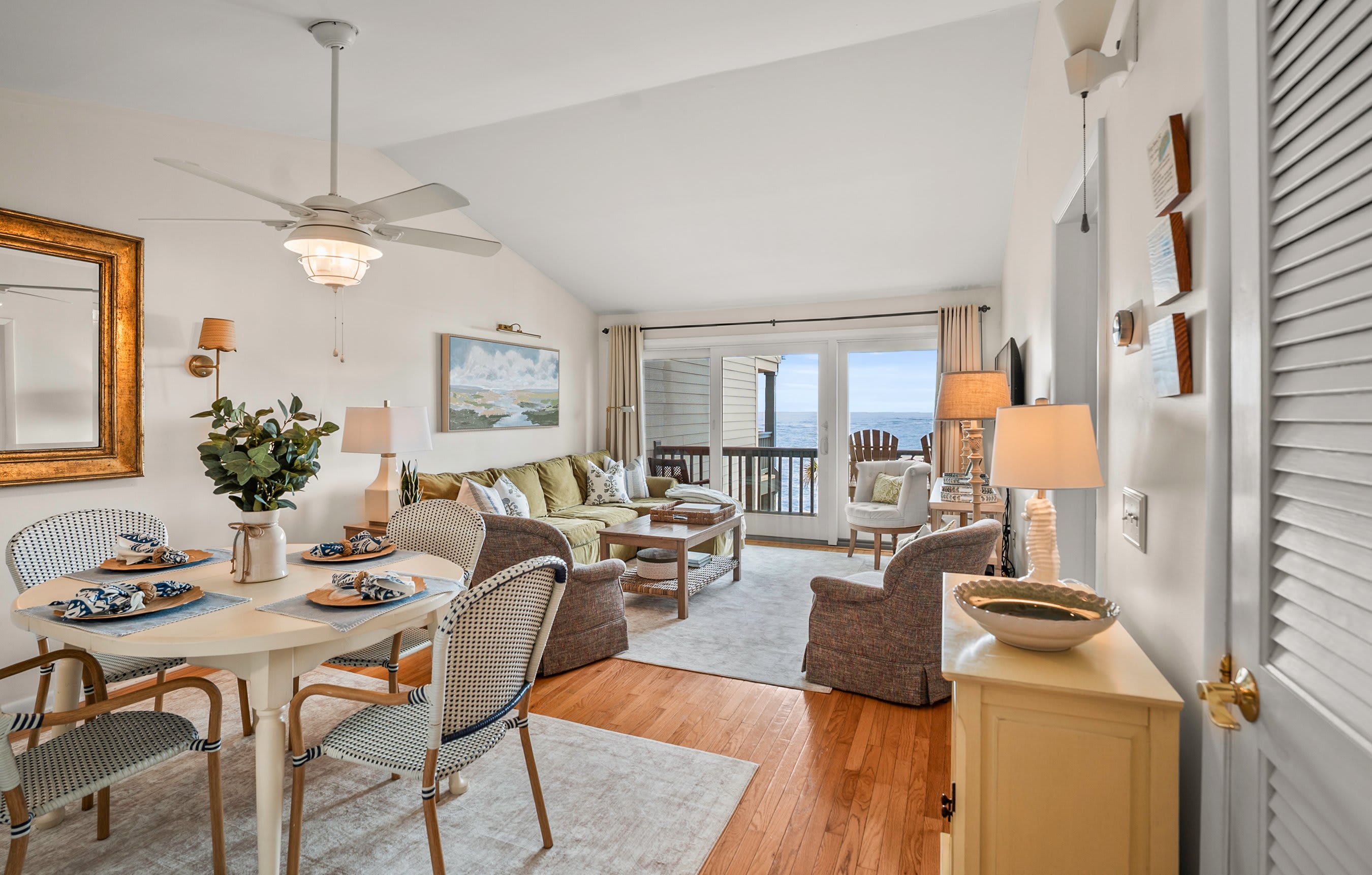 731 North Hampton | Photo 2