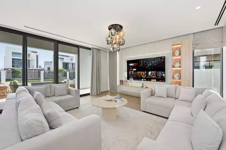 Garden Jacuzzi 4BR Villa, Arabian Ranches 3, Dubai