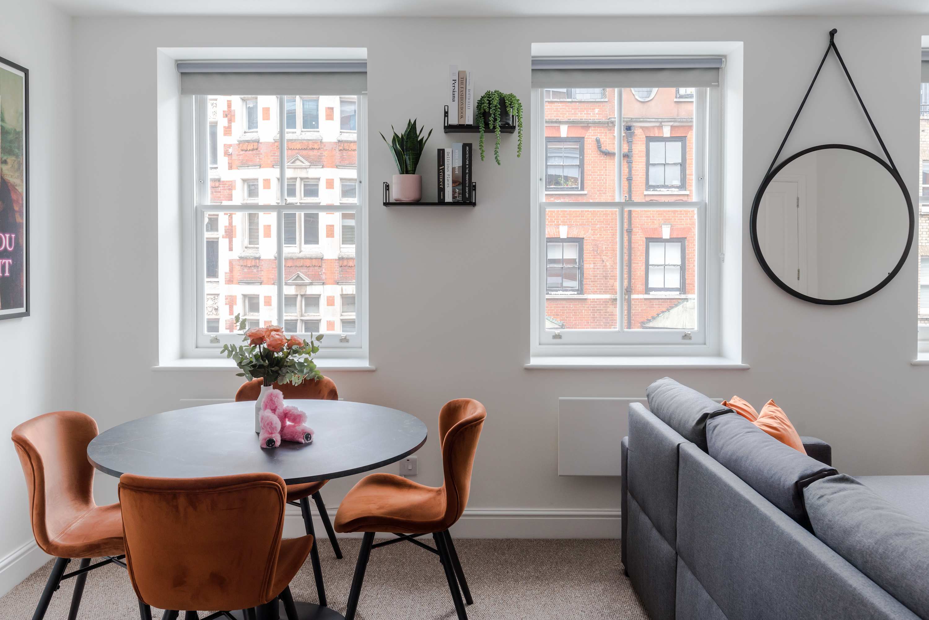 Stylish 1-bed Flat · Fitzrovia · Sleeps 4 in Foley Street, Apartment 2 W1W 7TJ - Property image 8 - VivreStays