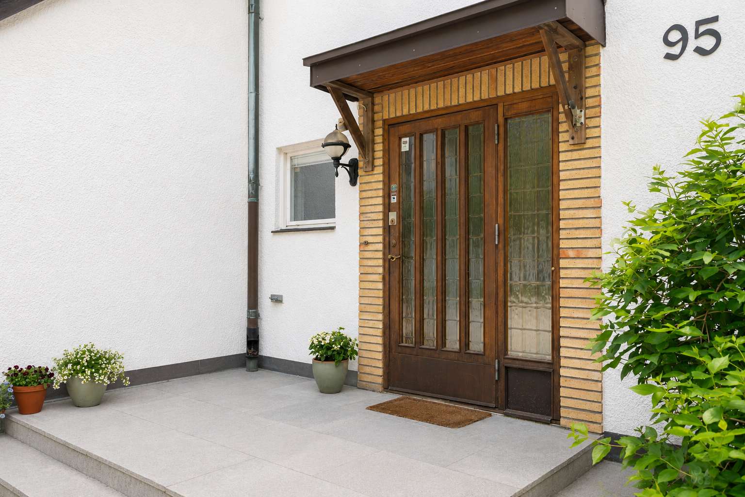 Luxury Renovated Villa, 4BR, 15min to Stockholm