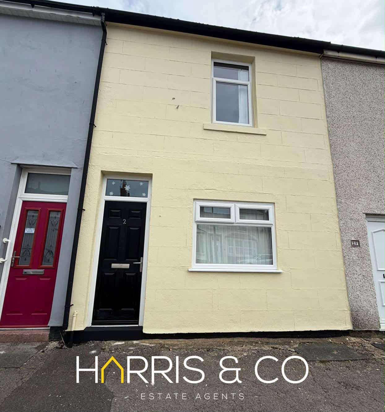 Beach Gem Retreat - A Cosy Costal Stay in 2 North Church Street FY7 6AX - Property image 6 - VivreStays