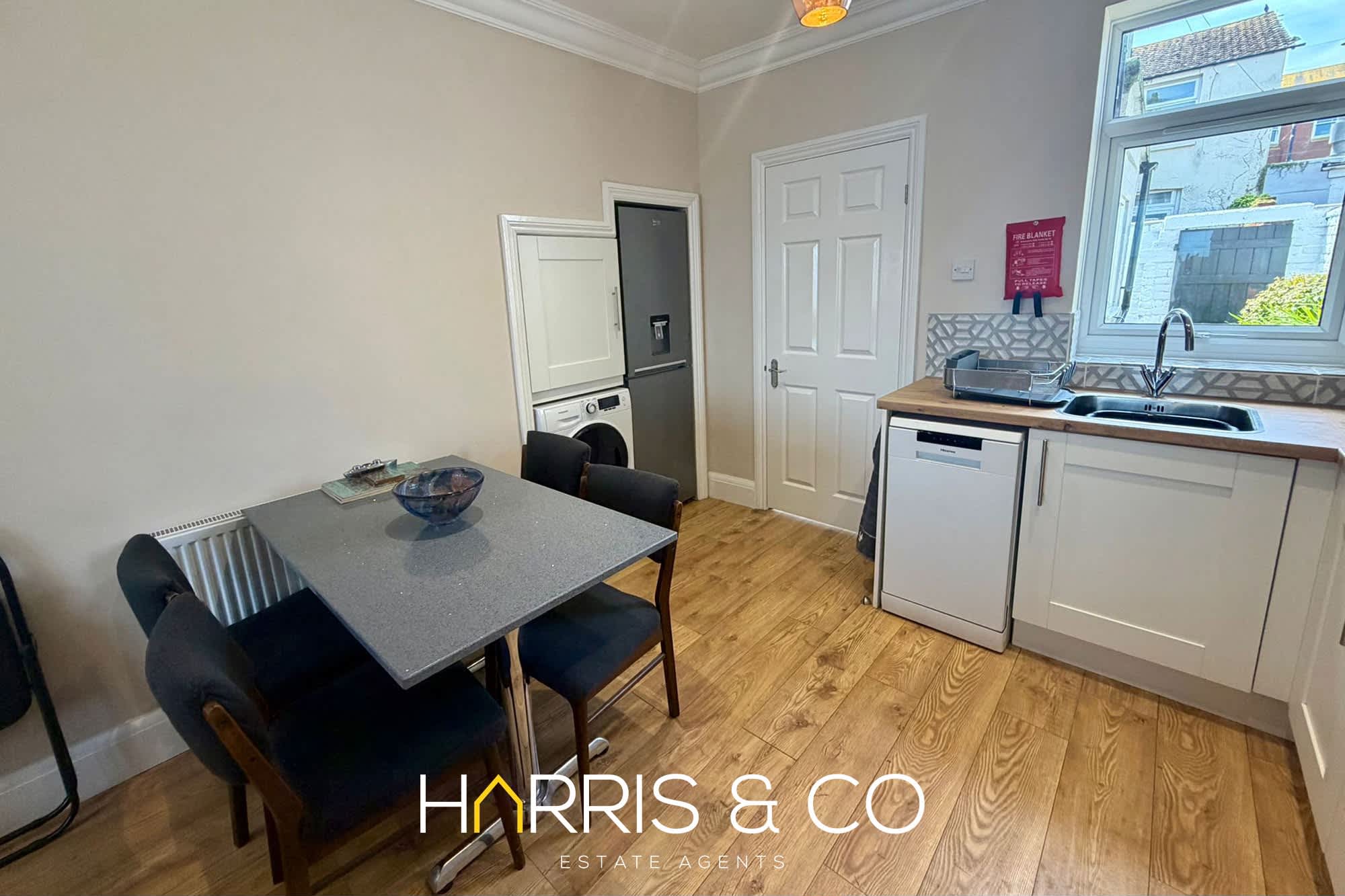 The Hideaway - A Cosy Beachside Retreat in 29 Upper Lune Street FY7 6BP - Property image 4 - VivreStays