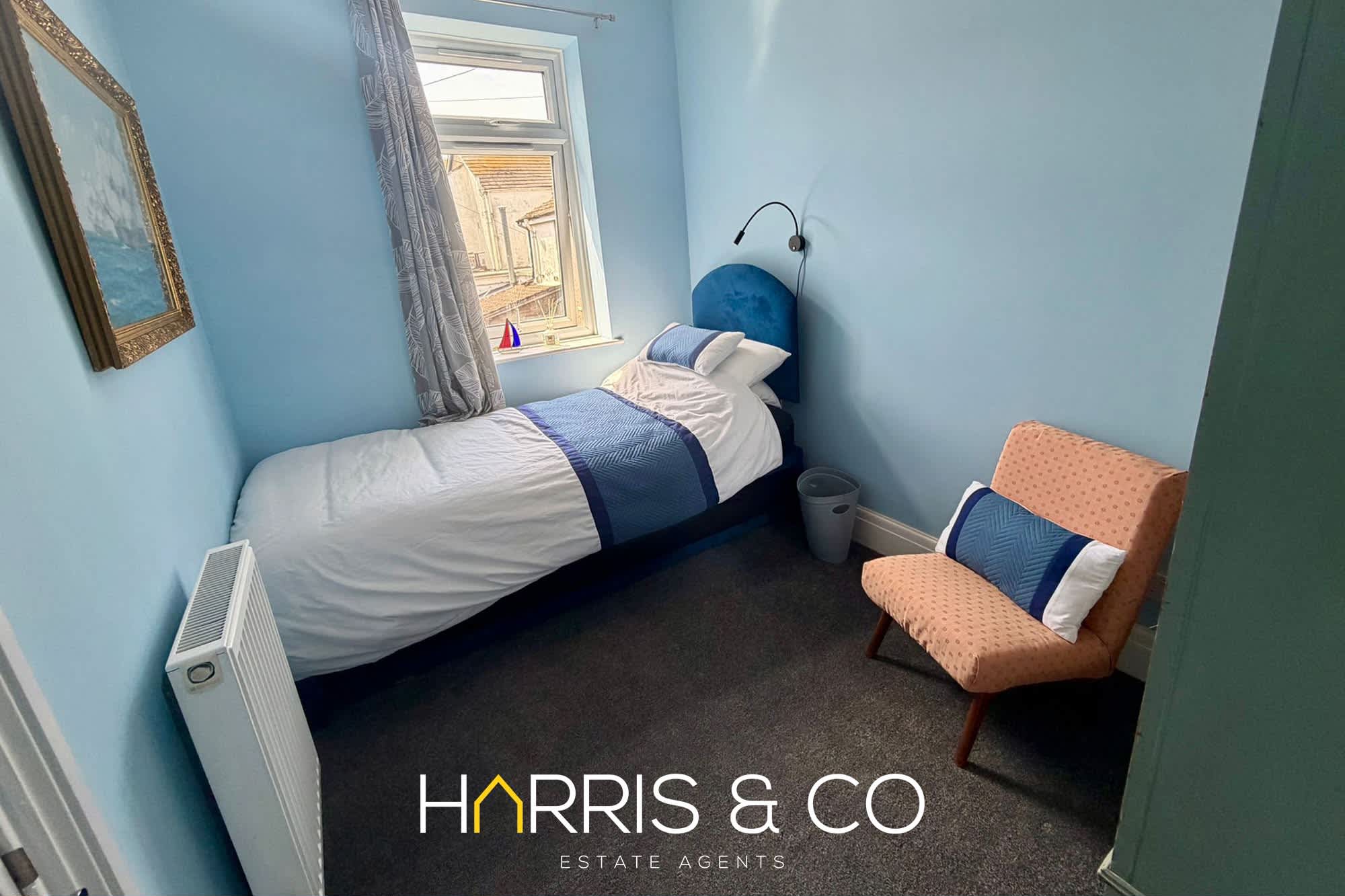 The Hideaway - A Cosy Beachside Retreat in 29 Upper Lune Street FY7 6BP - Property image 10 - VivreStays
