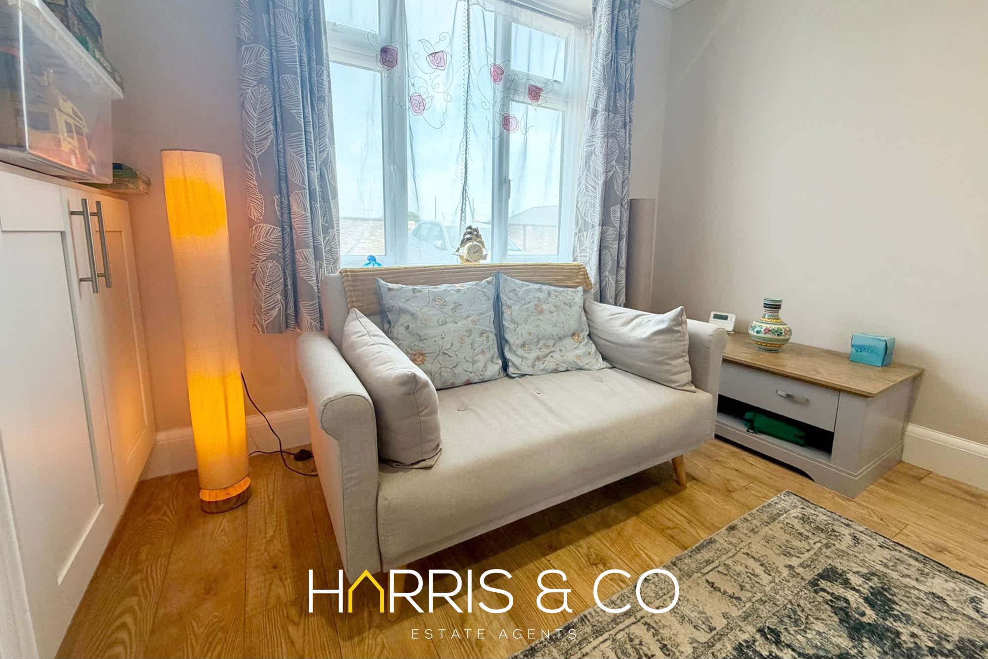 The Hideaway - A Cosy Beachside Retreat in 29 Upper Lune Street FY7 6BP - Property image 19 - VivreStays