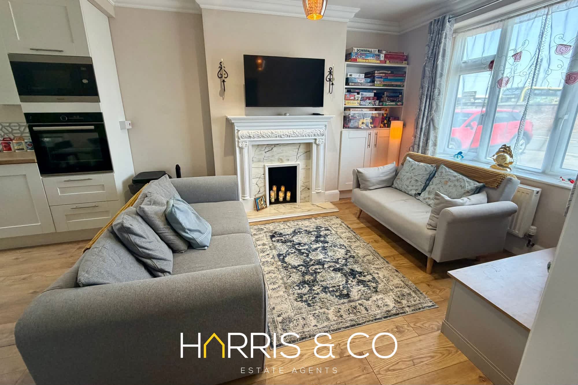The Hideaway - A Cosy Beachside Retreat in 29 Upper Lune Street FY7 6BP - Property image 2 - VivreStays