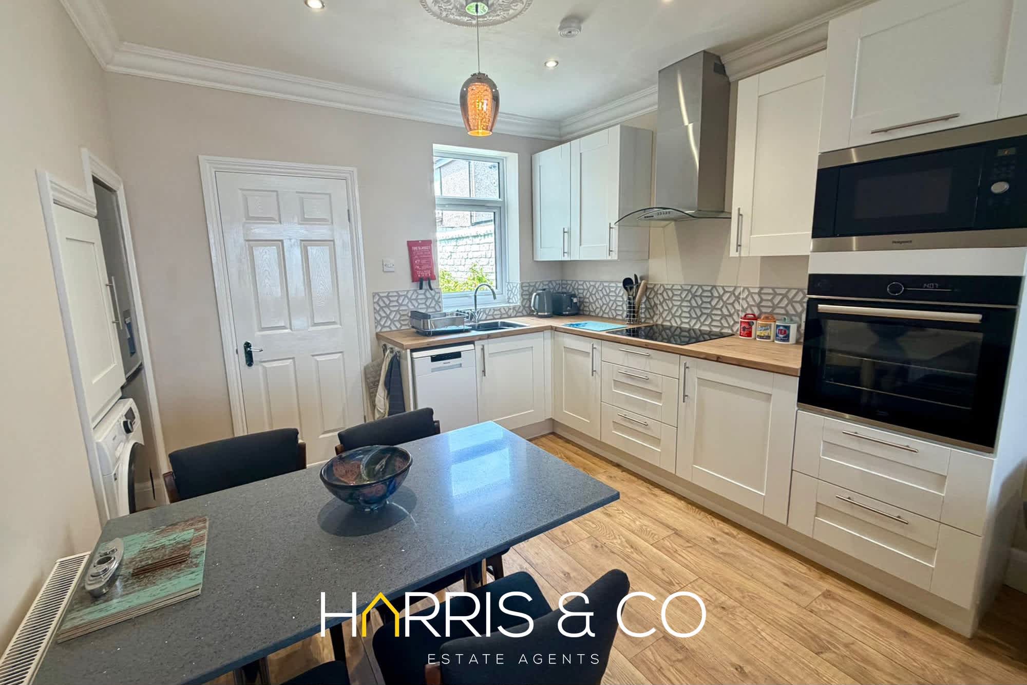 The Hideaway - A Cosy Beachside Retreat in 29 Upper Lune Street FY7 6BP - Property image 22 - VivreStays