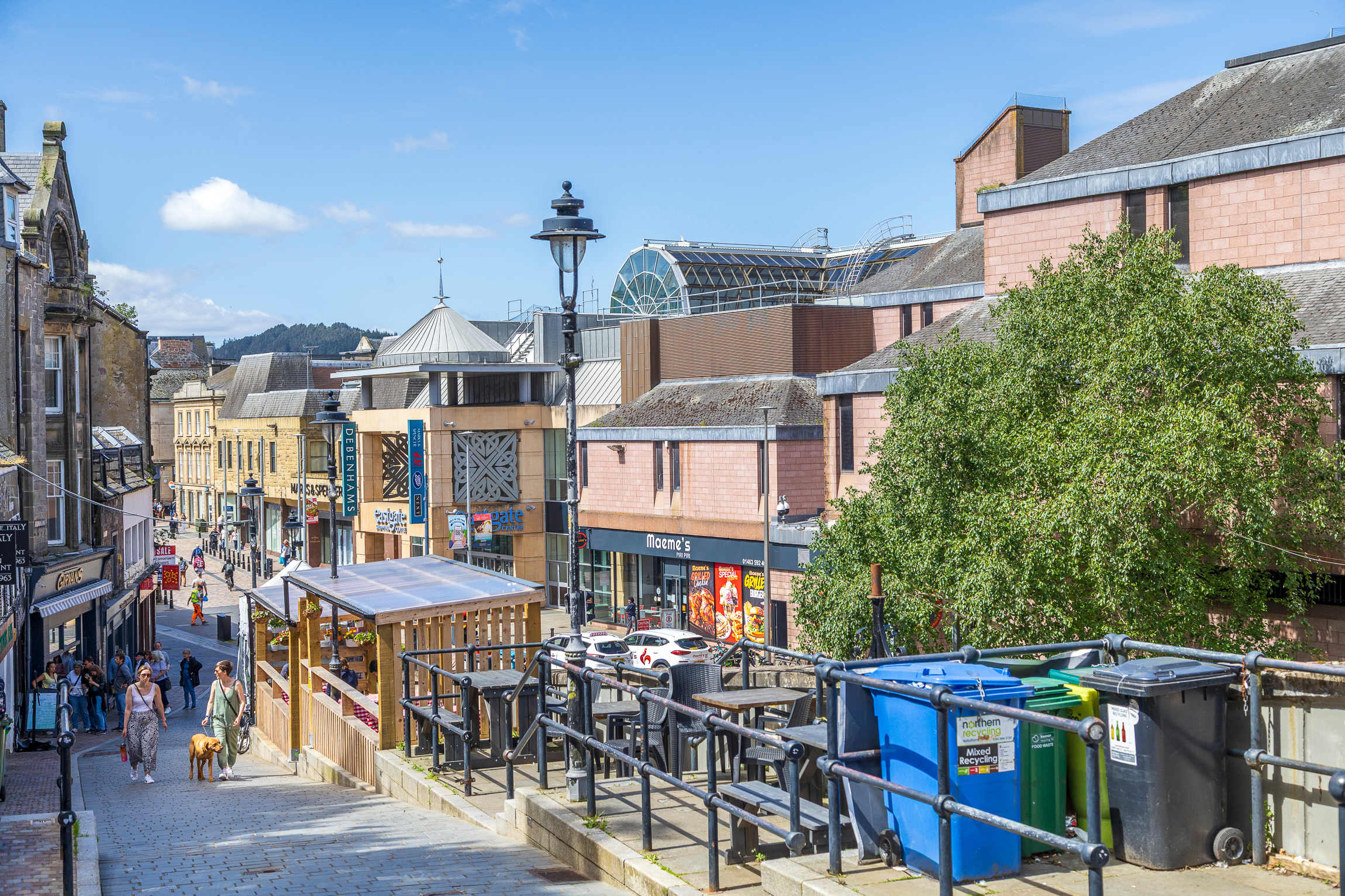 View Cosy City Centre Flat | Summer Retreat | Sleeps 2 in Stephens Street 3 IV2 3JP Cosy City Centre Flat | Summer Retreat | Sleeps 2 in Stephens Street 3 IV2 3JP - Property image 12 - VivreStays