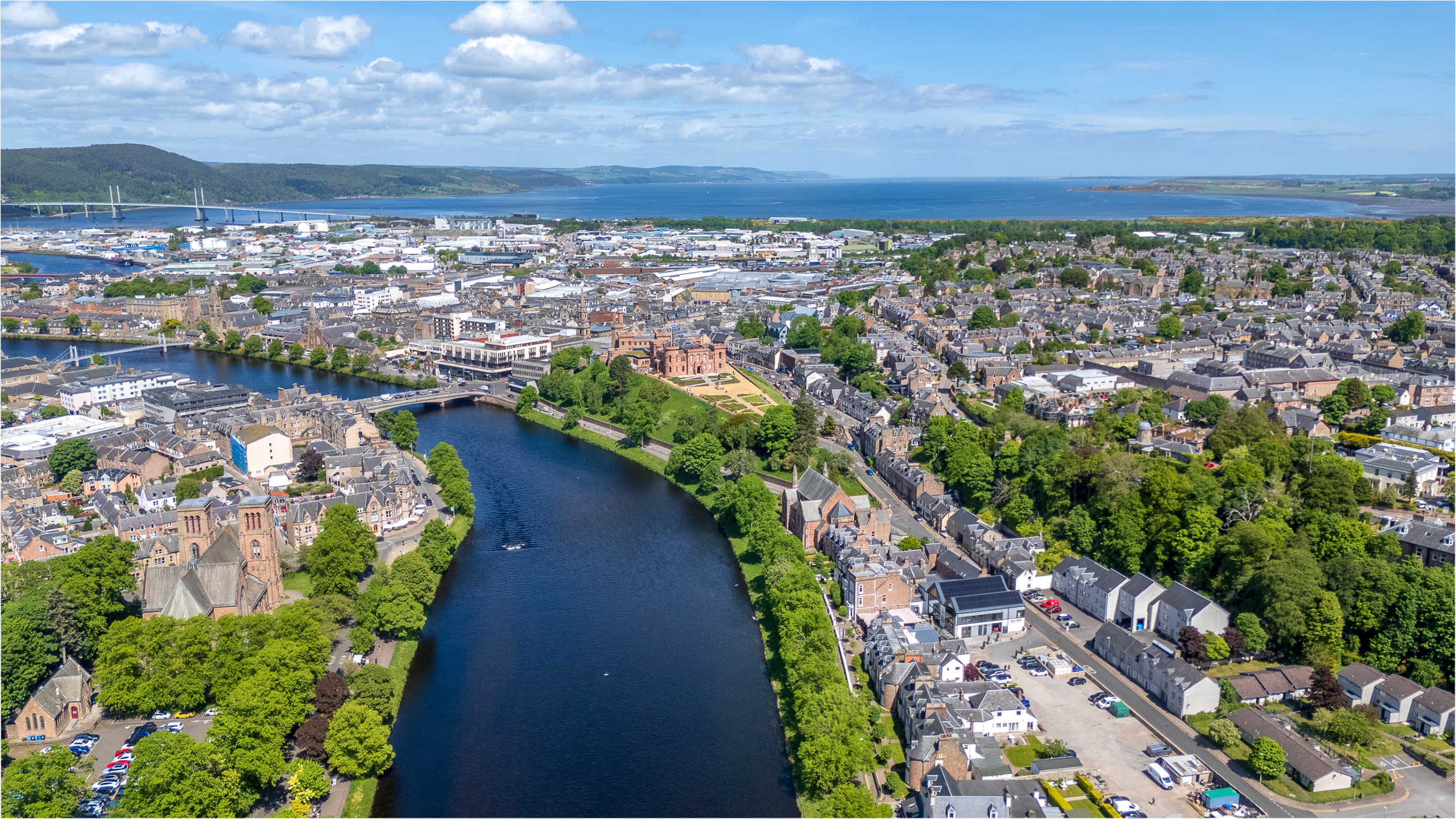 View Cosy City Centre Flat | Summer Retreat | Sleeps 2 in Stephens Street 3 IV2 3JP Cosy City Centre Flat | Summer Retreat | Sleeps 2 in Stephens Street 3 IV2 3JP - Property image 16 - VivreStays