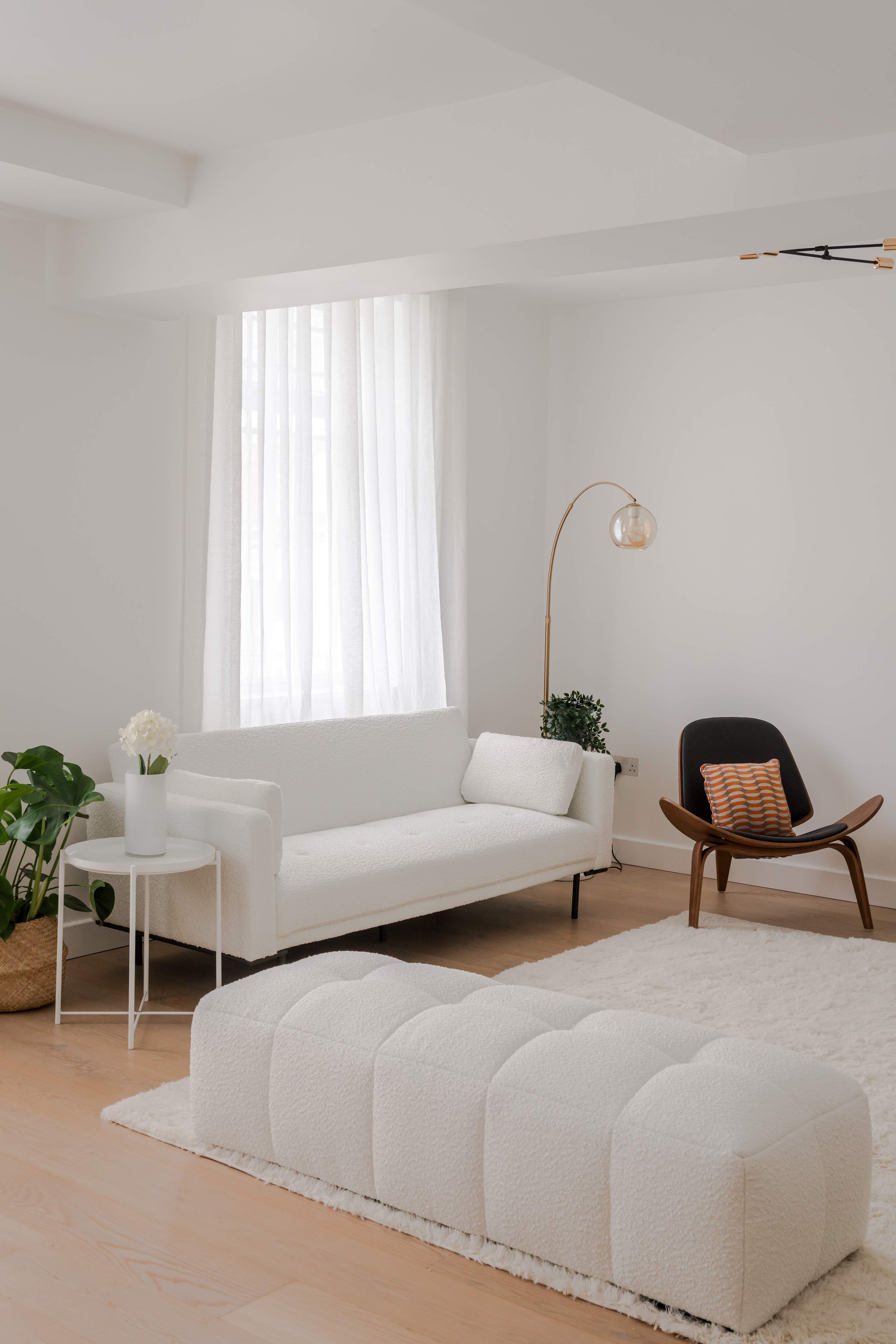 Bright 3-Bed Marylebone Flat · Balcony · Sleeps 7 in Great Portland Street W1W - Property image 6 - VivreStays
