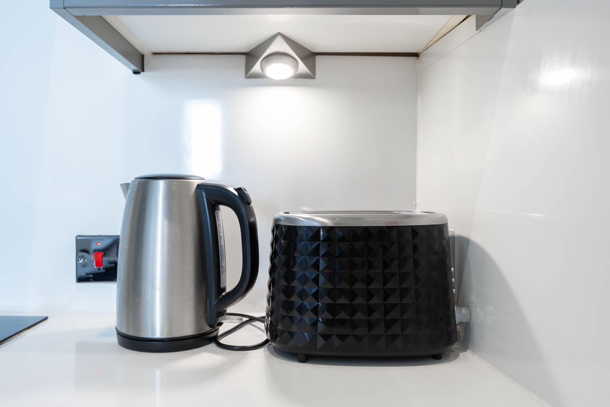 Brighton | Sleeps 13 | Beach Walk & Hove Centre in Western Road 60 BN3 1DA - Property image 10 - VivreStays