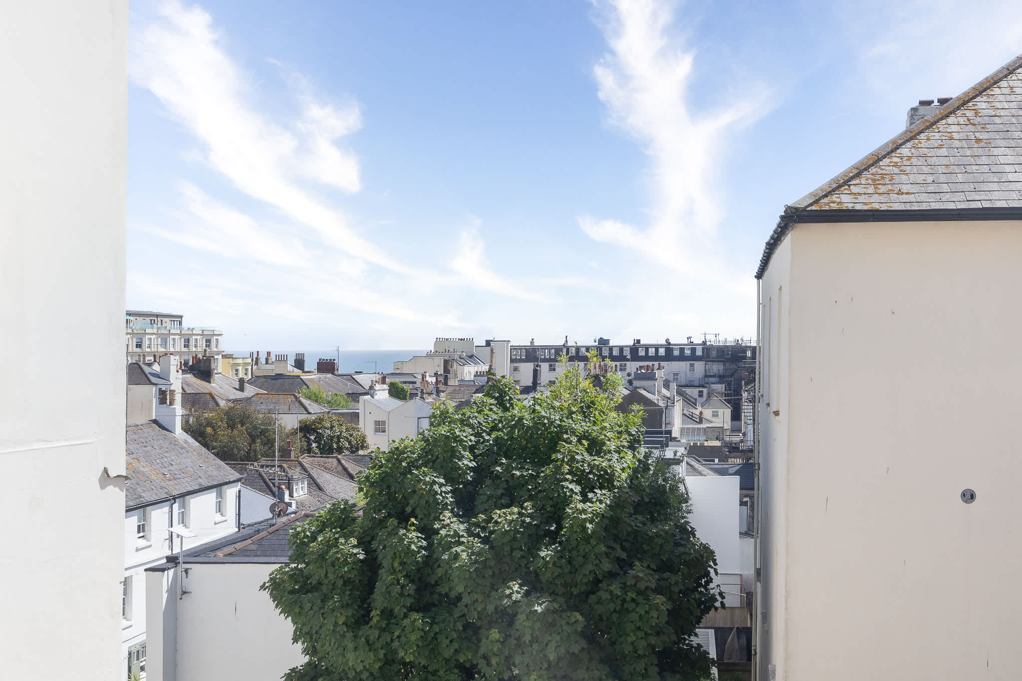 Brighton | Sleeps 13 | Beach Walk & Hove Centre in Western Road 60 BN3 1DA - Property image 3 - VivreStays