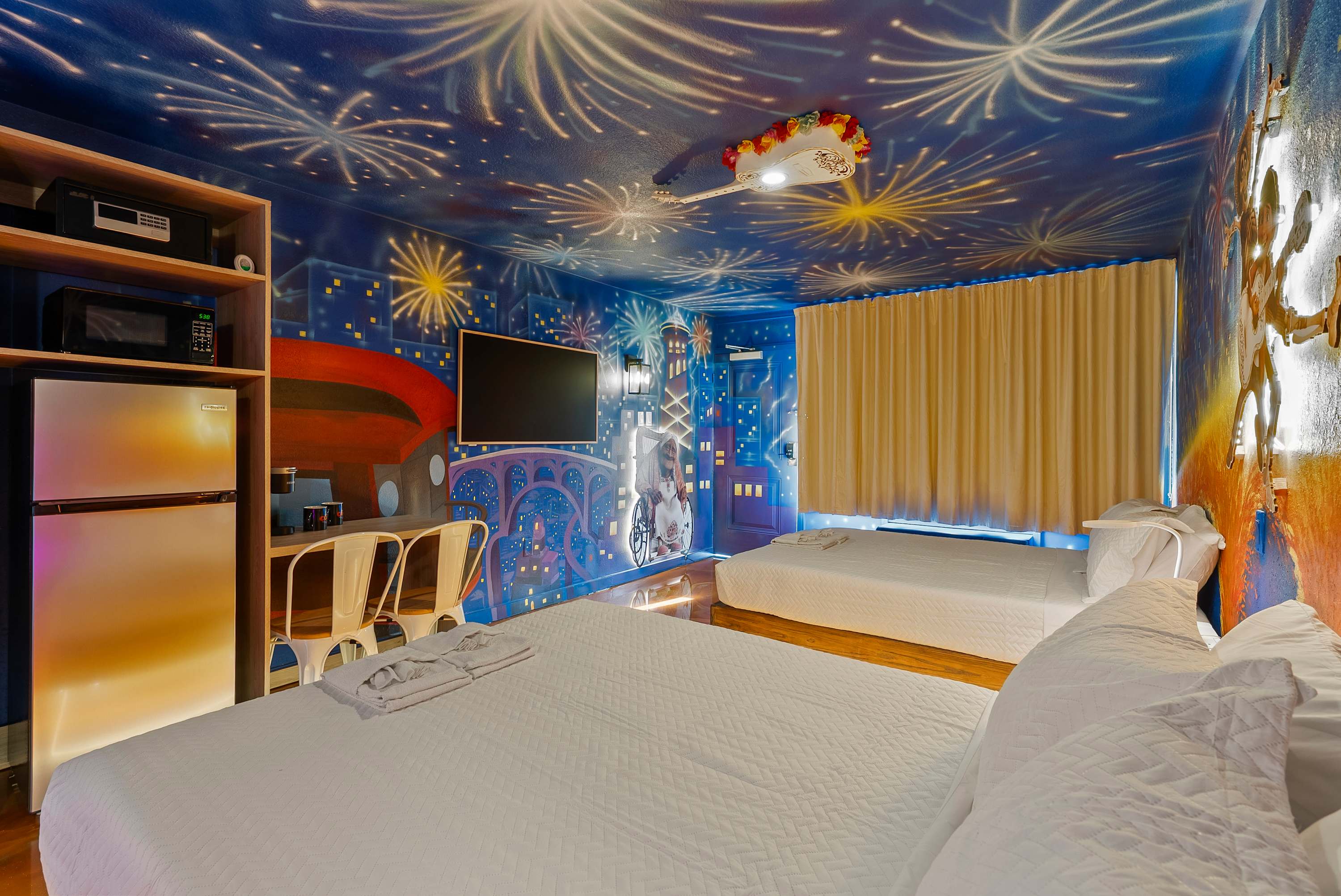 Coco studio near Disney w/ pool access