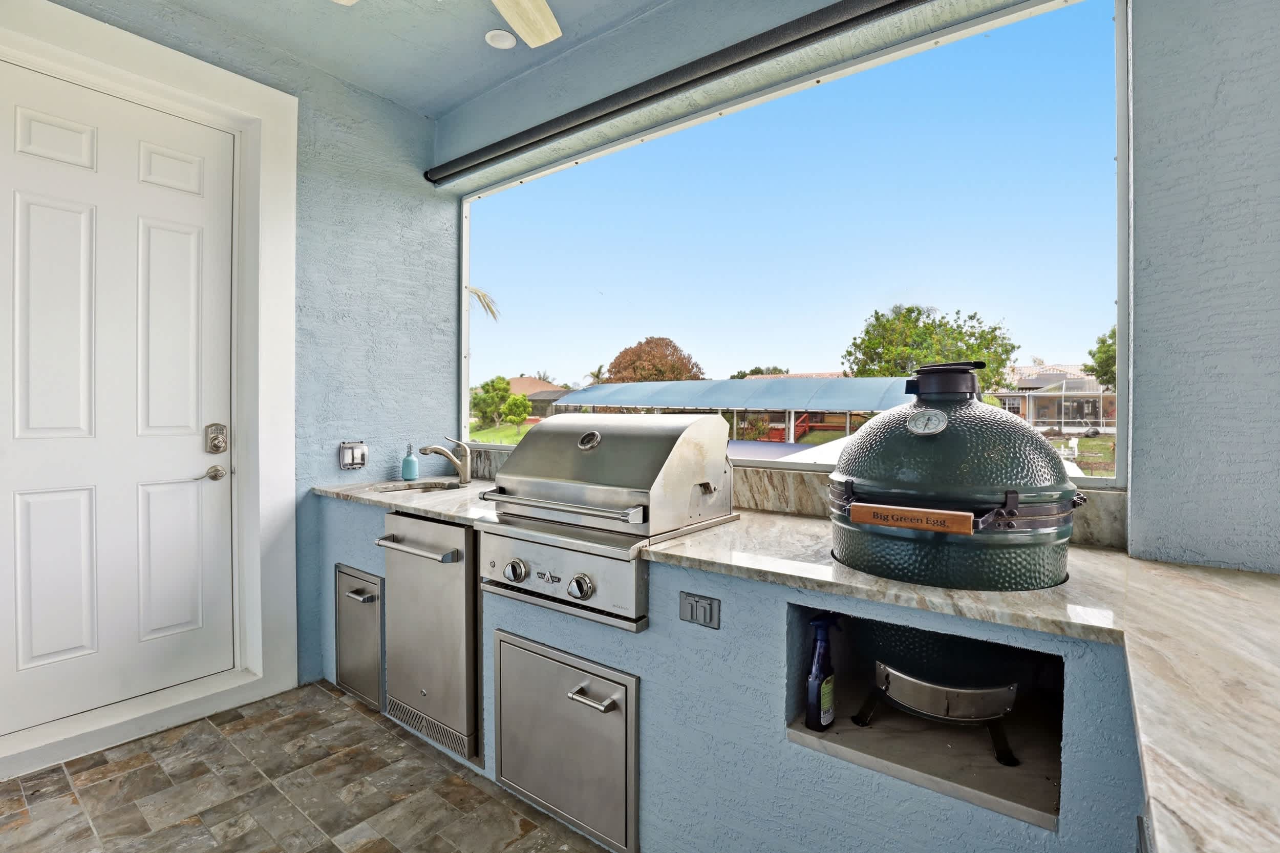 Waterfront Home Dock Boat Lift Close to Beach | Photo 33