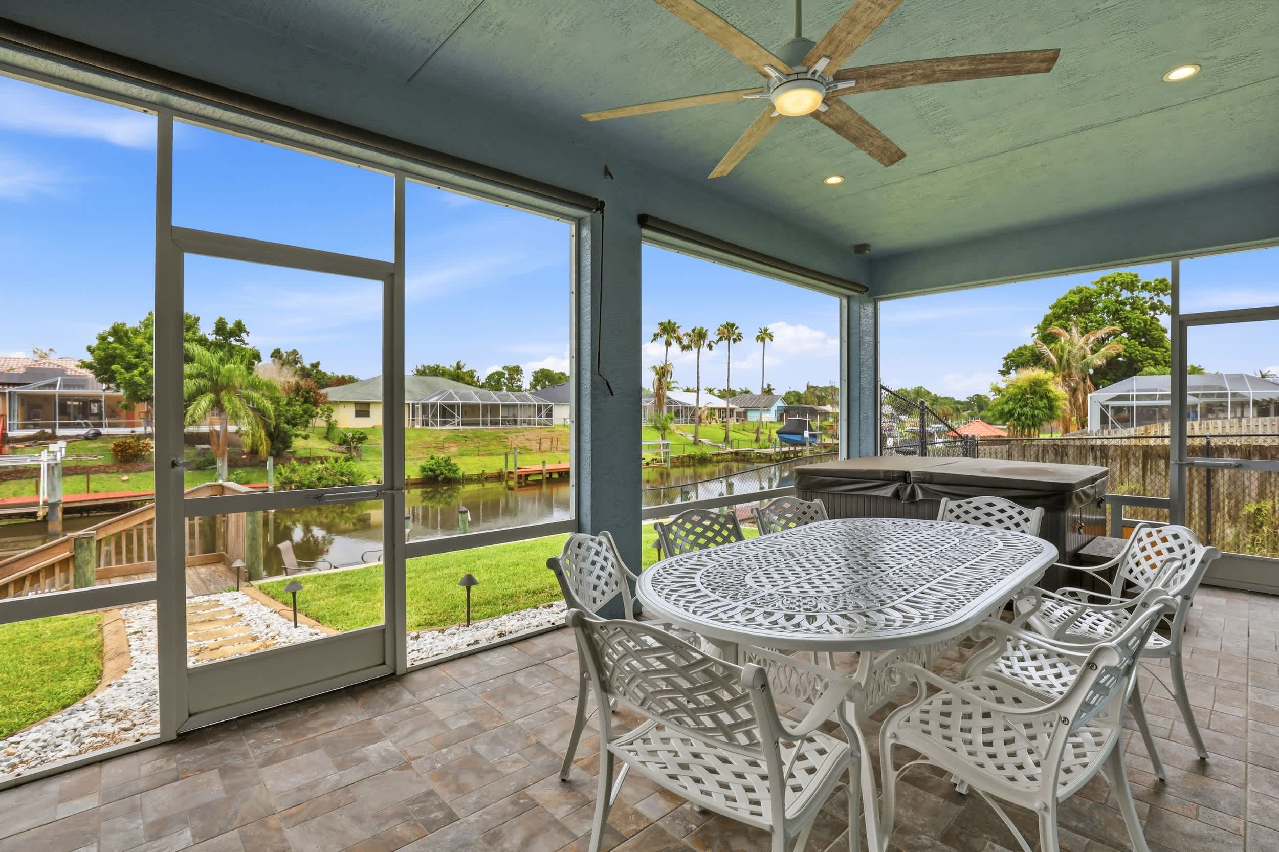 Waterfront Home Dock Boat Lift Close to Beach | Photo 35