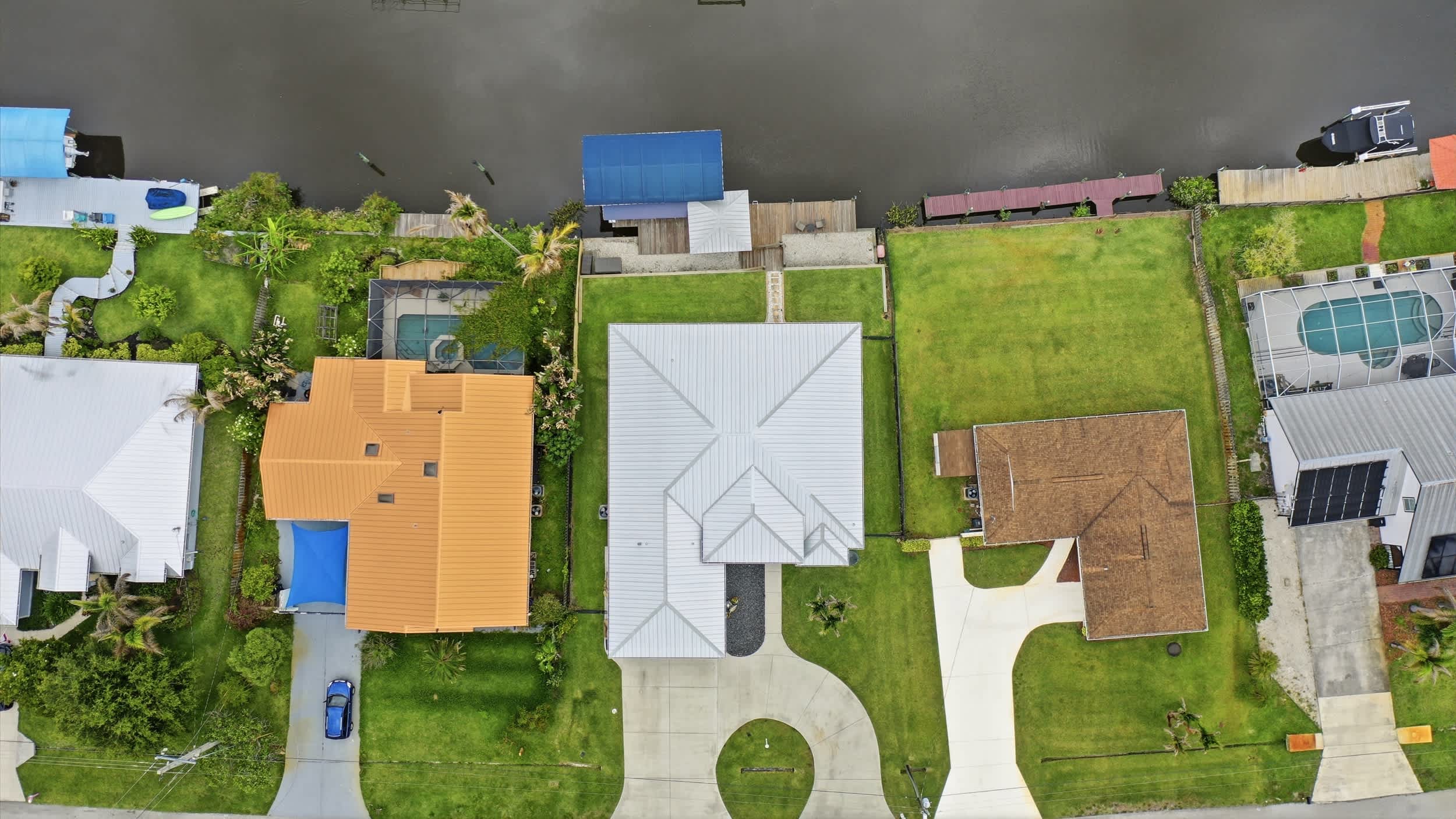 Waterfront Home Dock Boat Lift Close to Beach | Photo 42