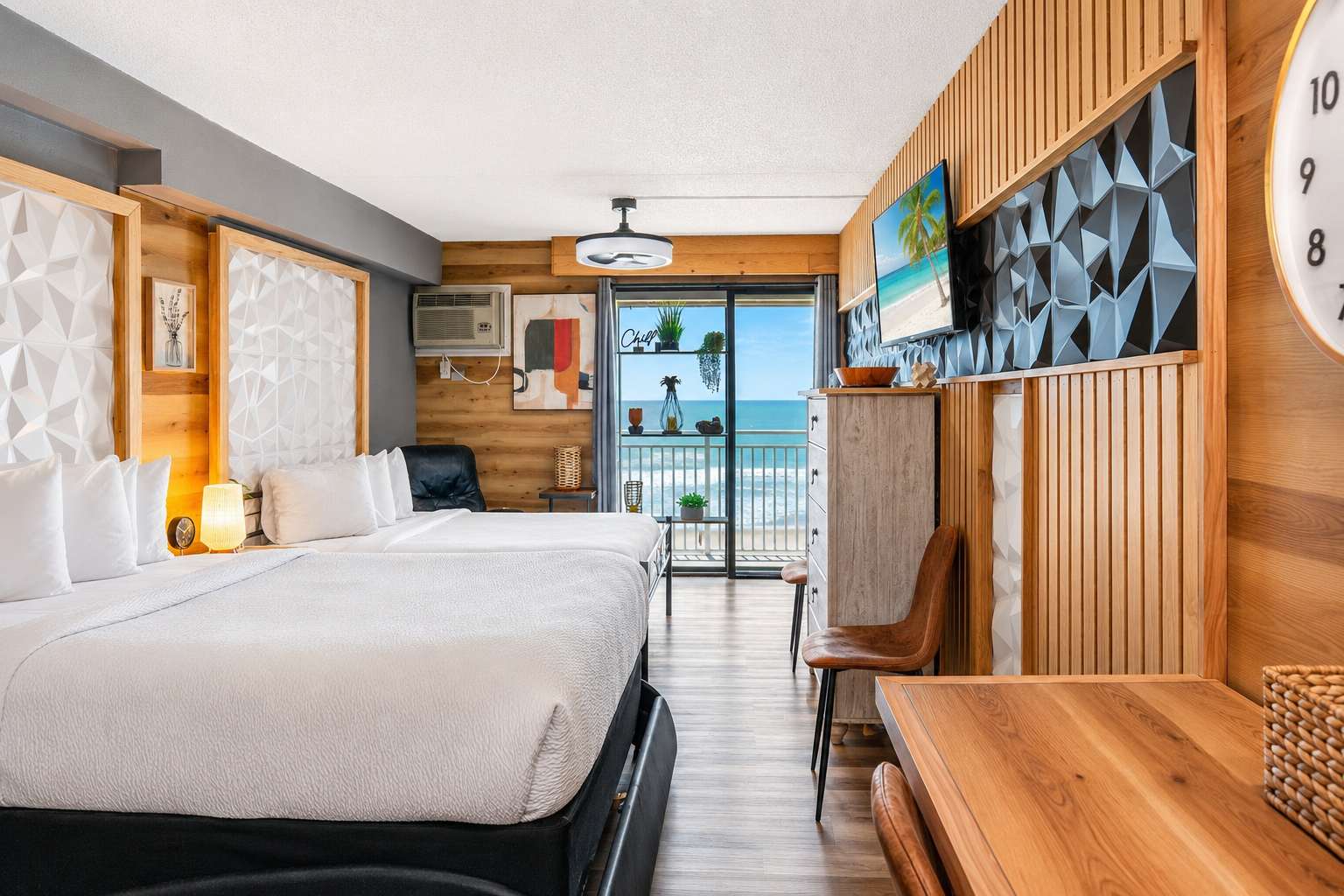 Double Queen Suite-Oceanfront Views! Sea Mist 20302