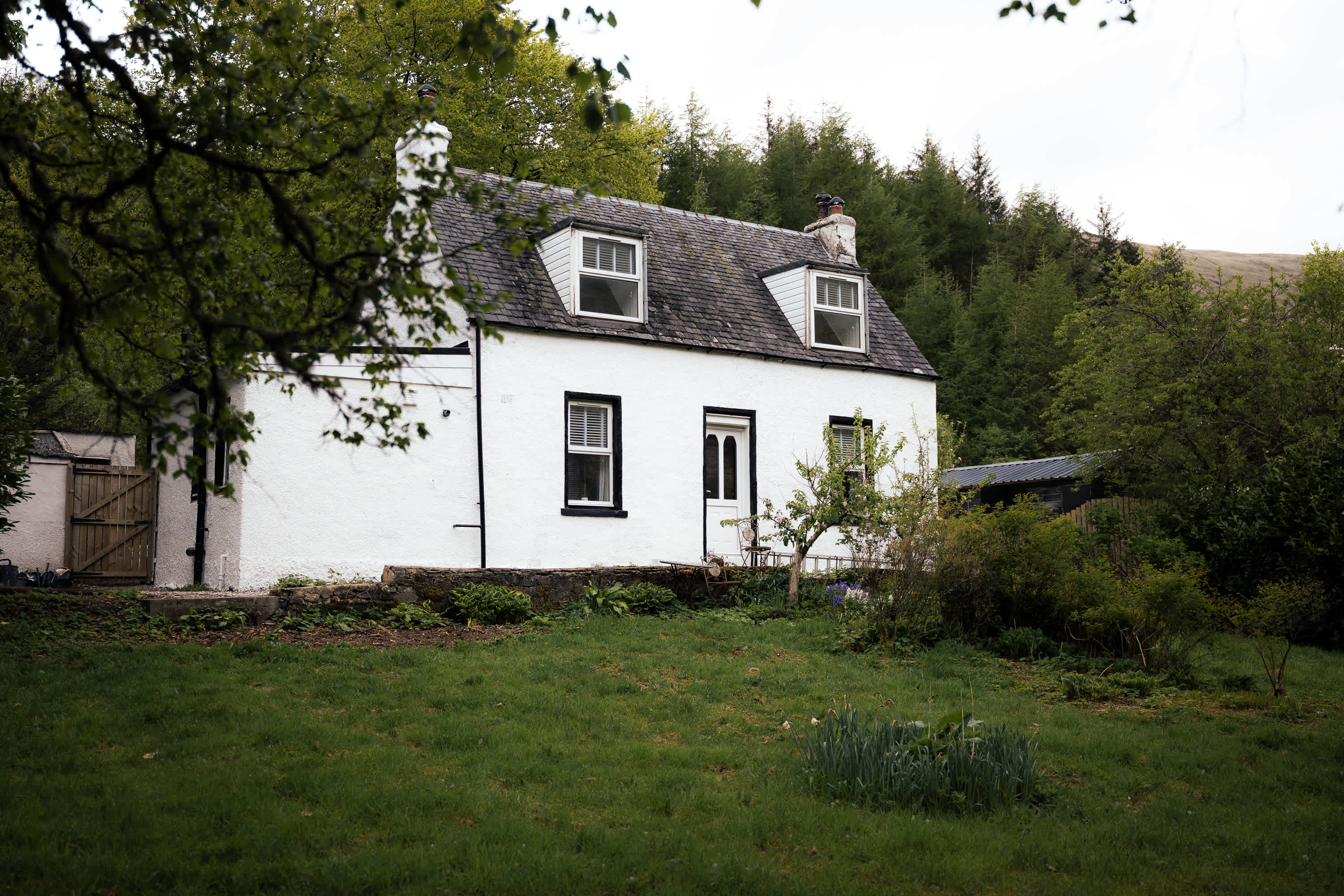 The Ultimate Highland Escape - a gateway to Glencoe in Glen Lochy, Old Military Road FK20 8SB - Property image 2 - VivreStays