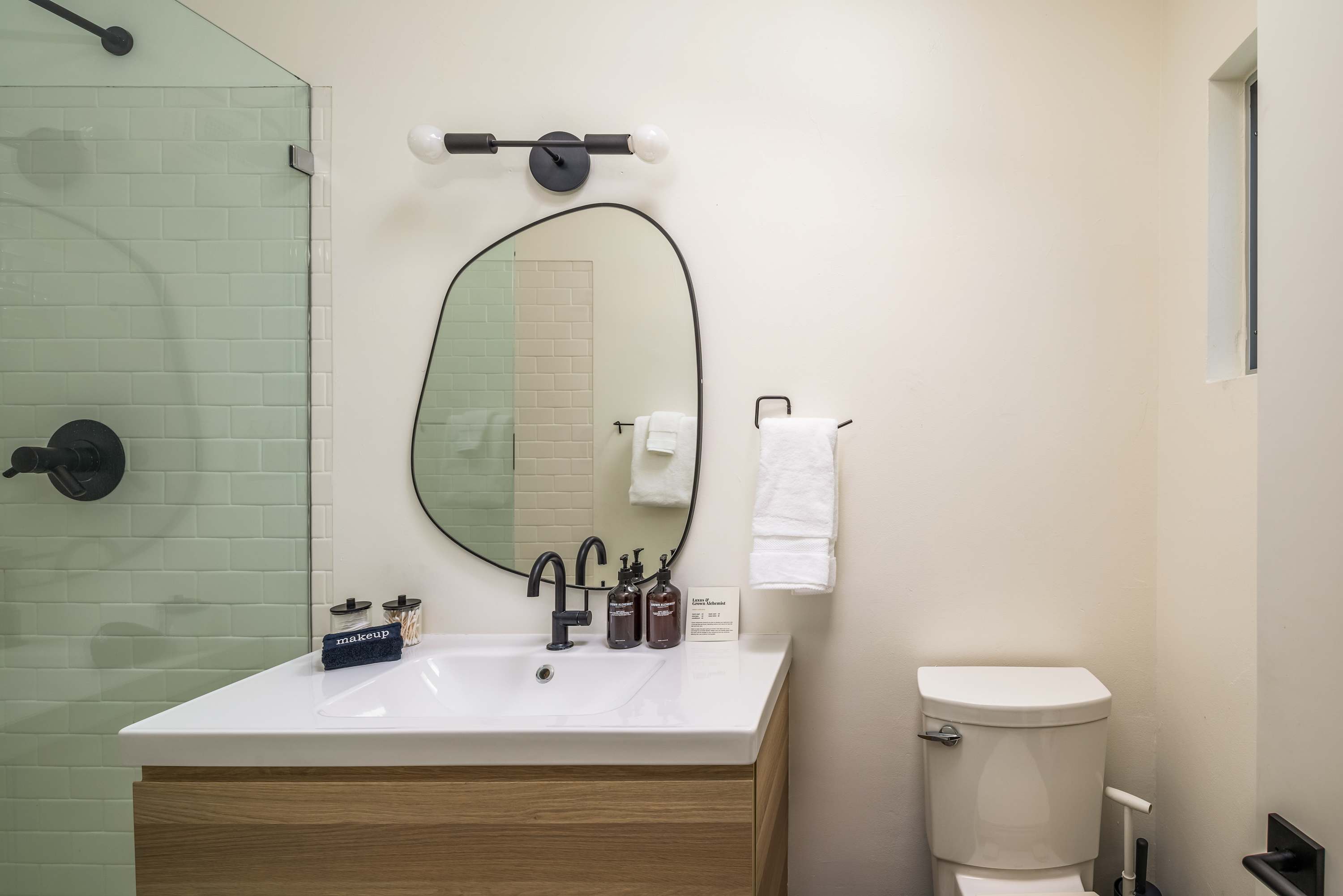 Primary Bathroom | Meiselman in Palm Springs, California by Luxus Vacation Properties